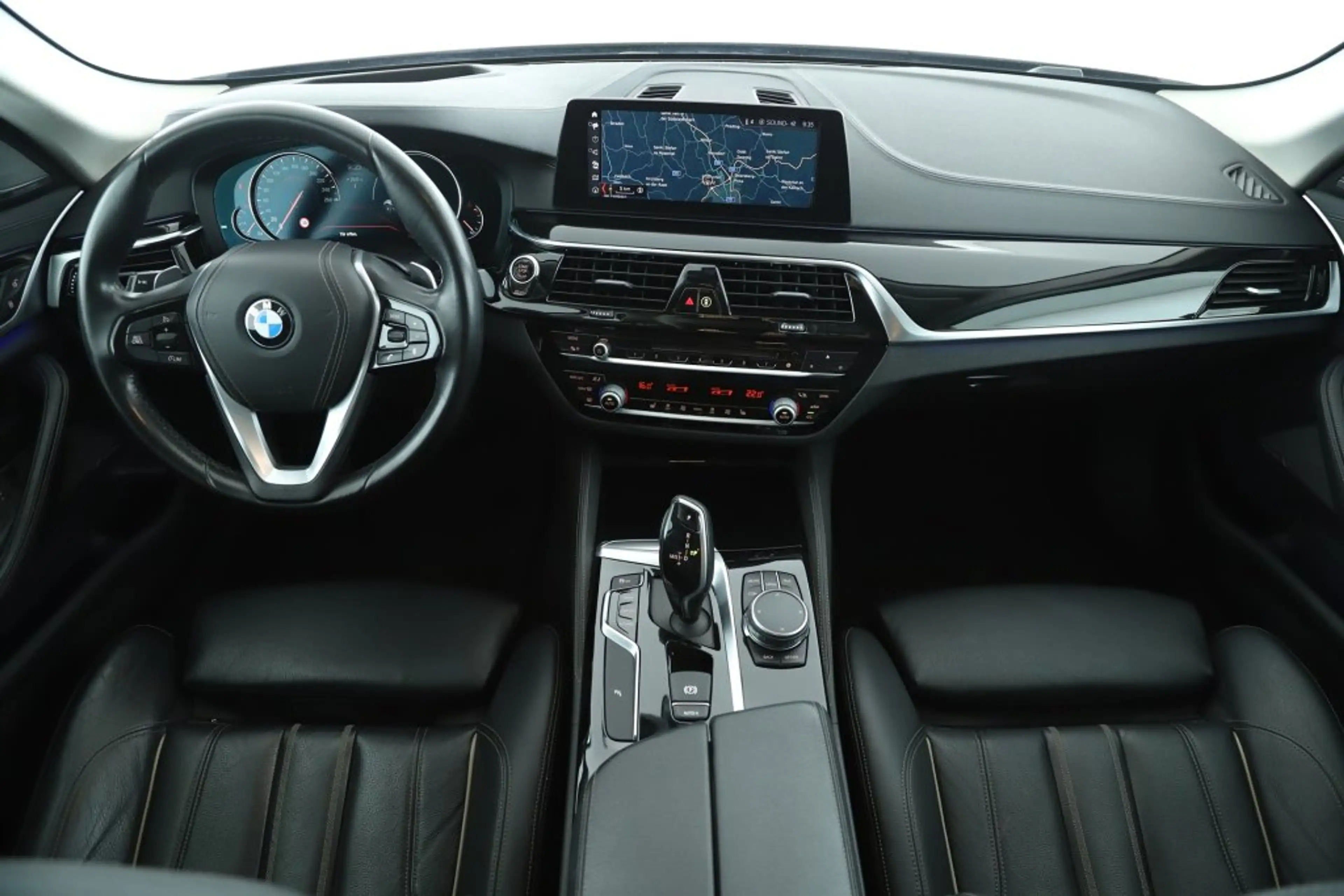 BMW 530 i xDrive Autom LIMOUSINE LUXURY LED NAVI LEDER HUD — photo 12