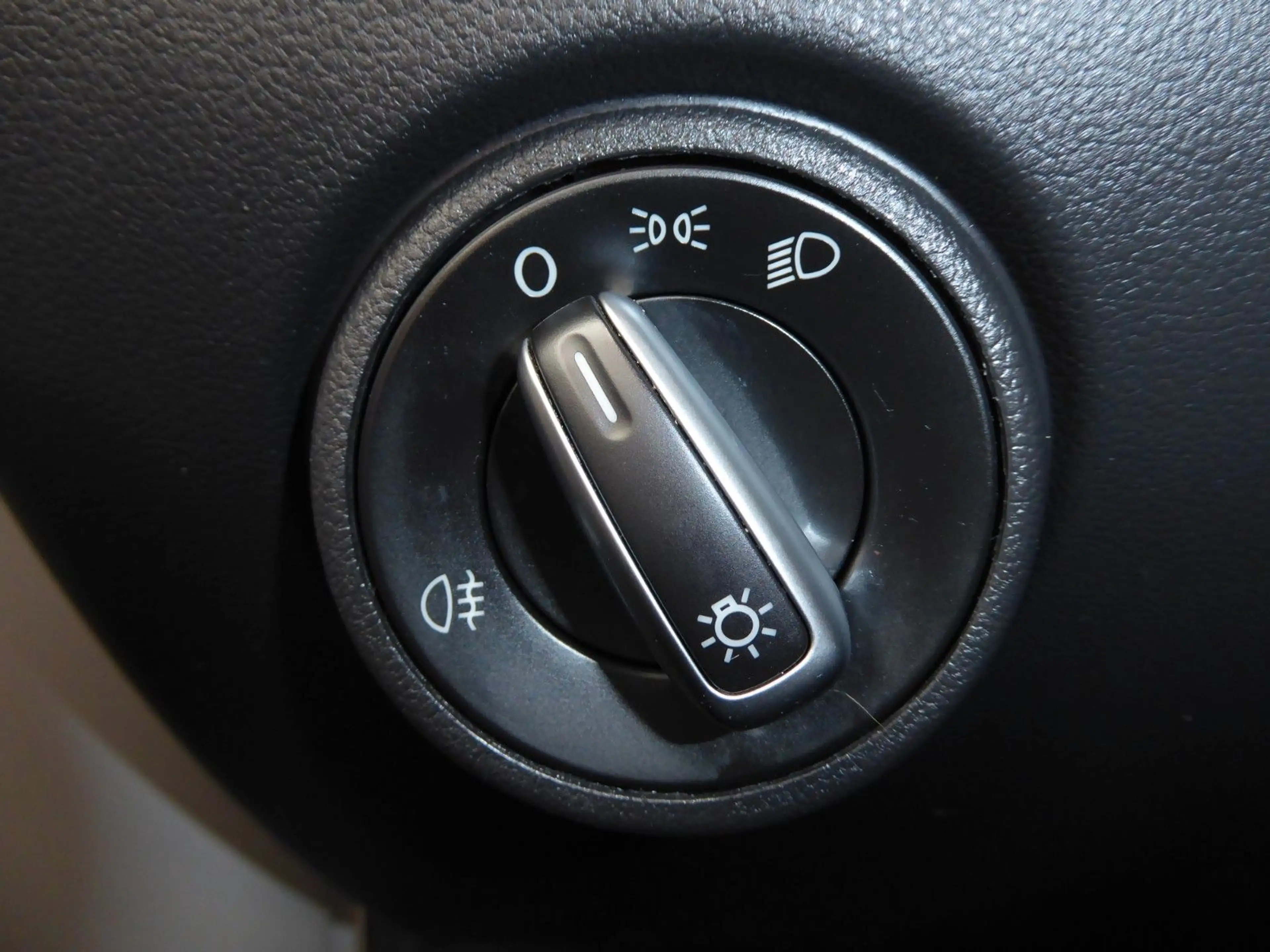 SEAT Mii Chic Navi/Einparkhilfe/Winterräder/Tempomat — photo 16
