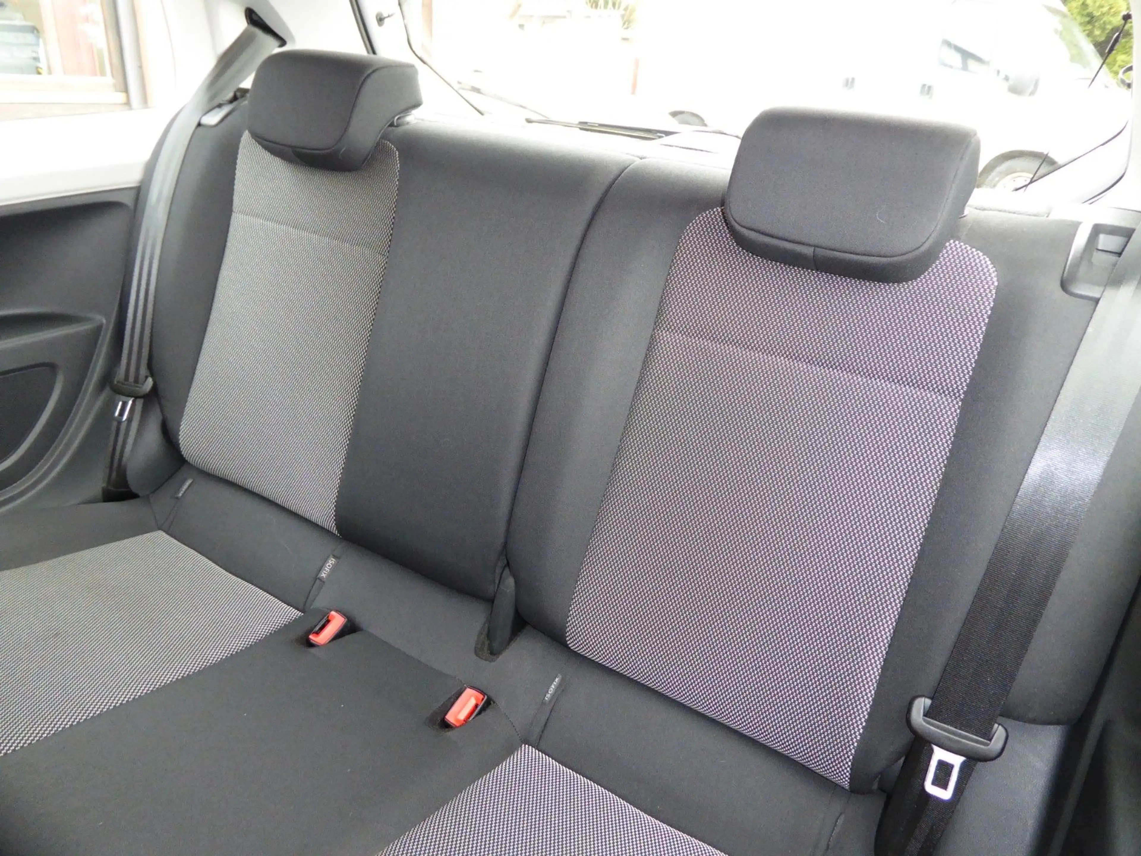 SEAT Mii Chic Navi/Einparkhilfe/Winterräder/Tempomat — photo 24