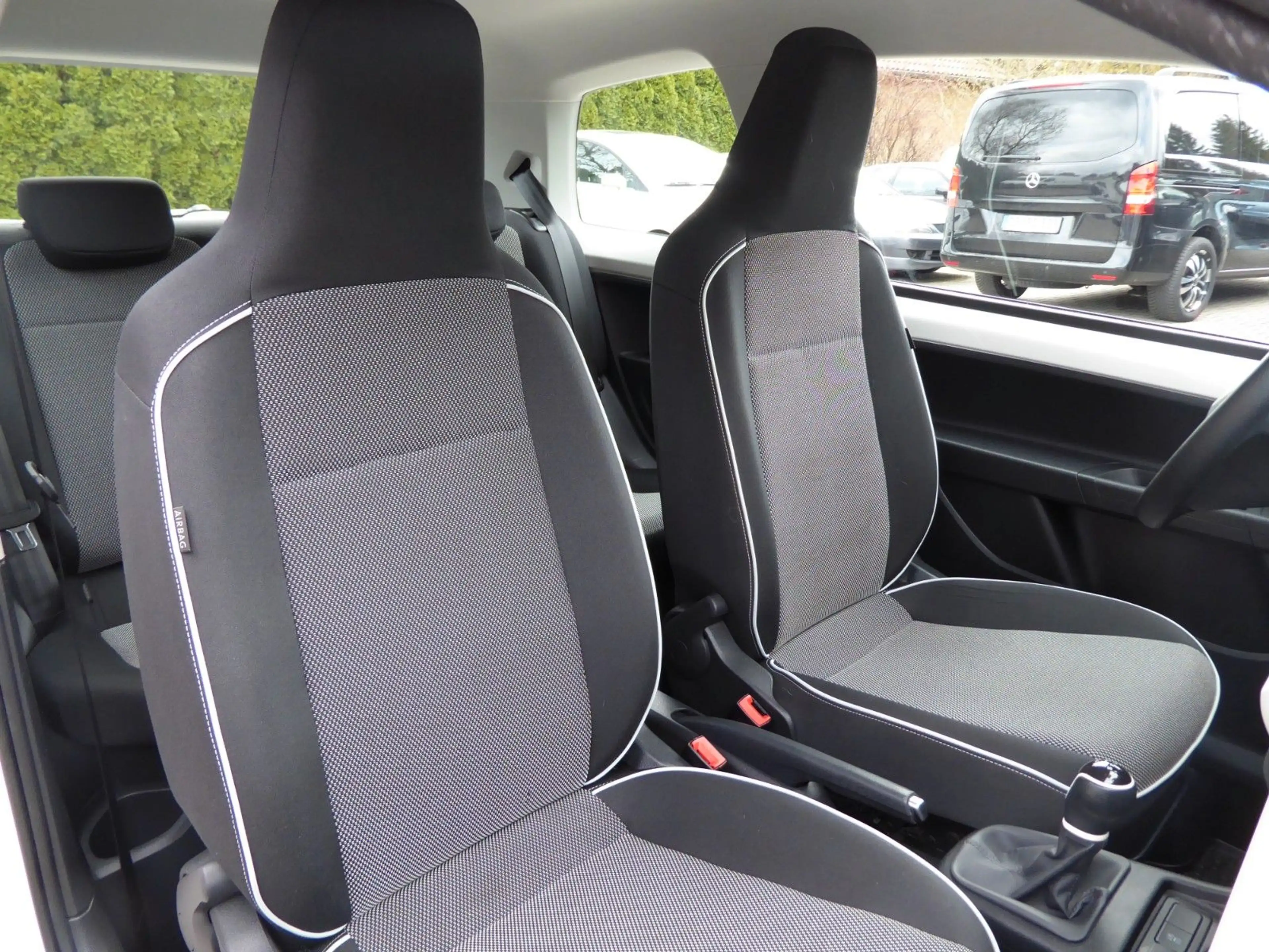 SEAT Mii Chic Navi/Einparkhilfe/Winterräder/Tempomat — photo 26