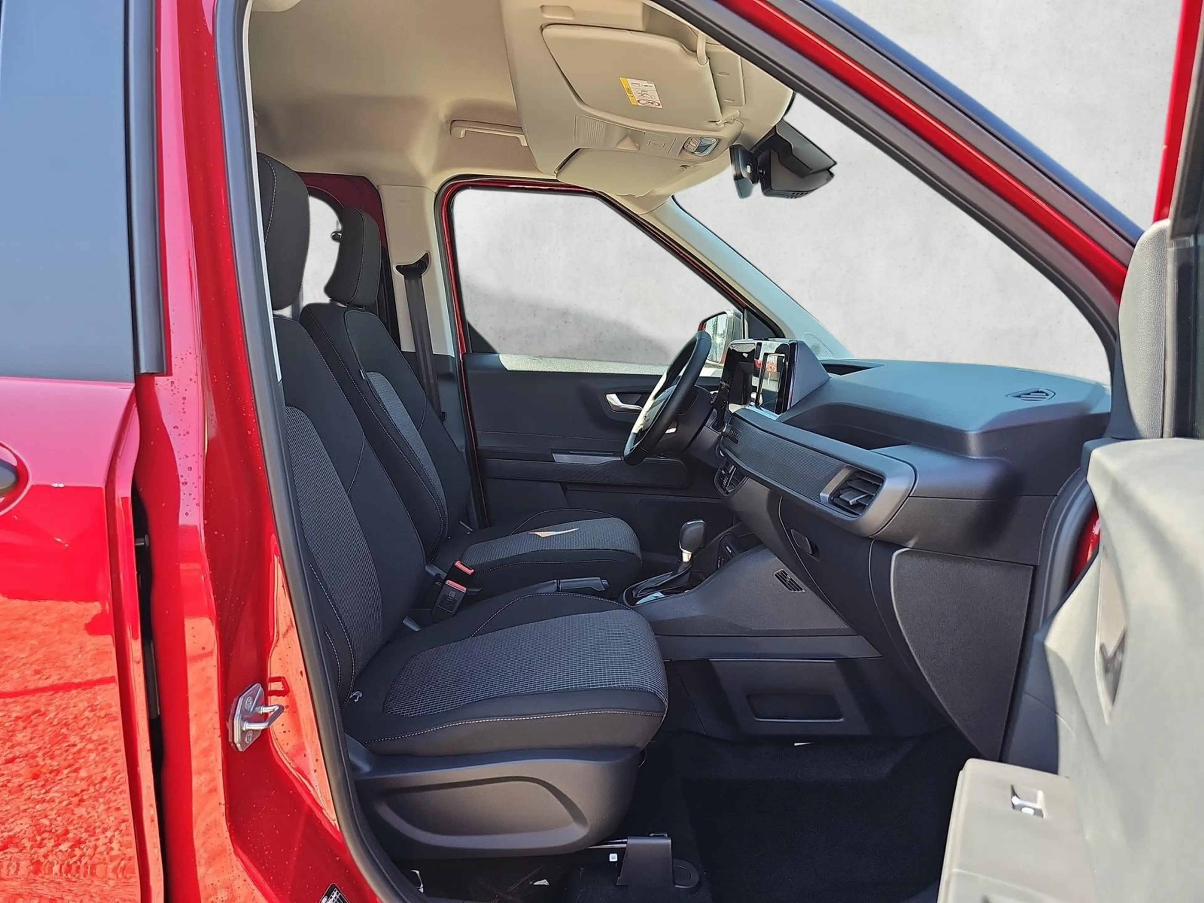 Ford Tourneo Courier Trend 1.0 EB Autom. 5JGar Kamera 92 kW (125 PS)... — photo 10