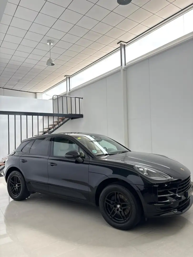 Porsche Macan Aut. Negro - 1