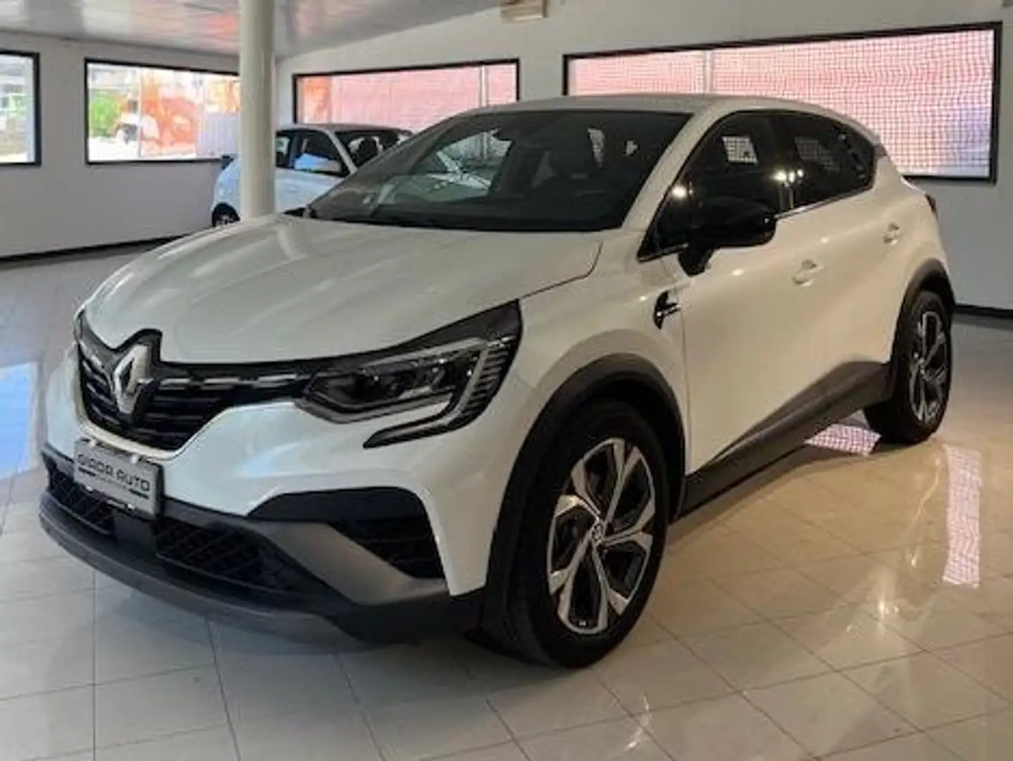 Renault Captur Captur 1.6 E-Tech hybrid RS Line 145cv auto Bianco - 1