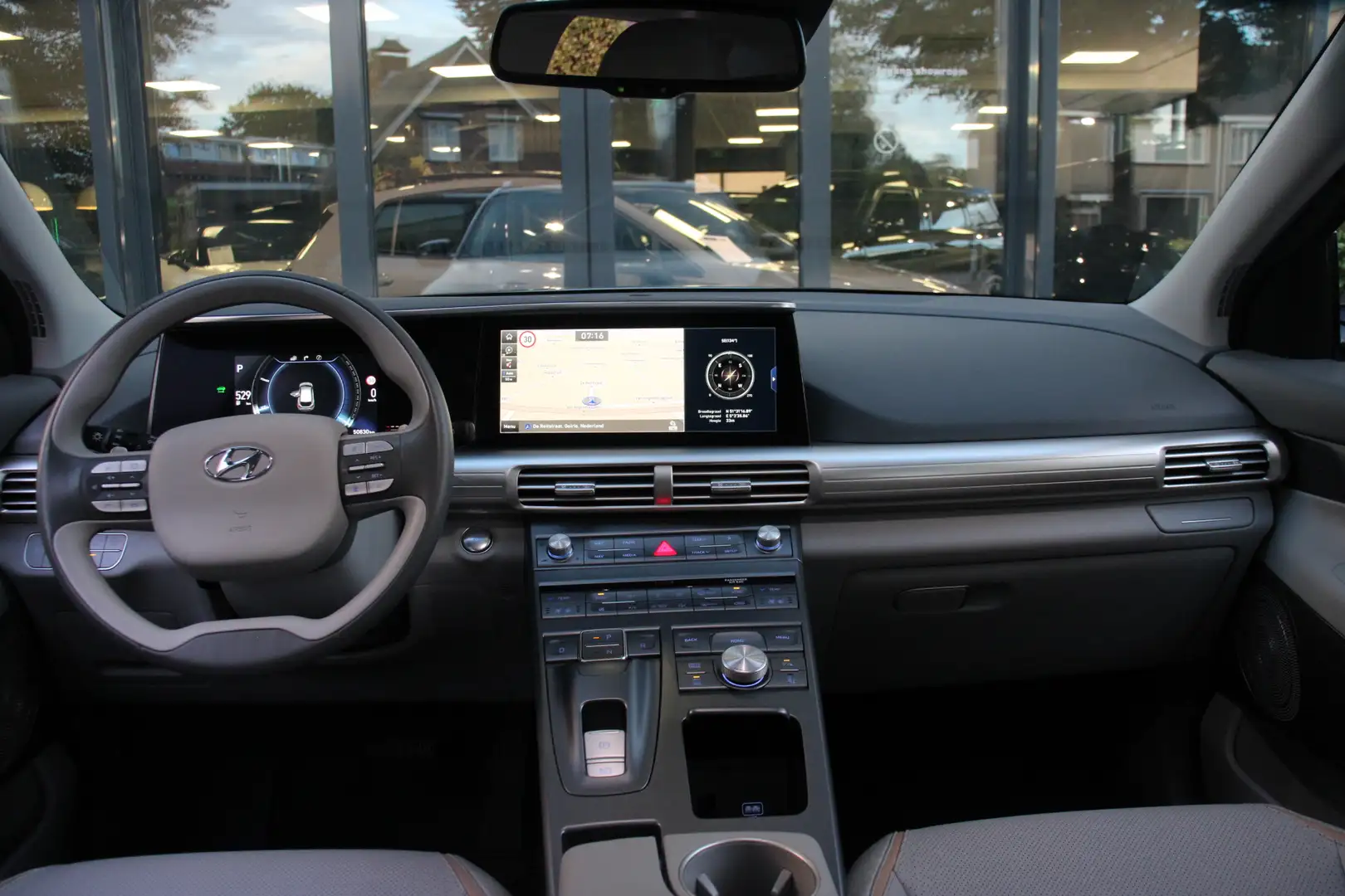 Hyundai NEXO FCEV Plus Pack Gris - 2