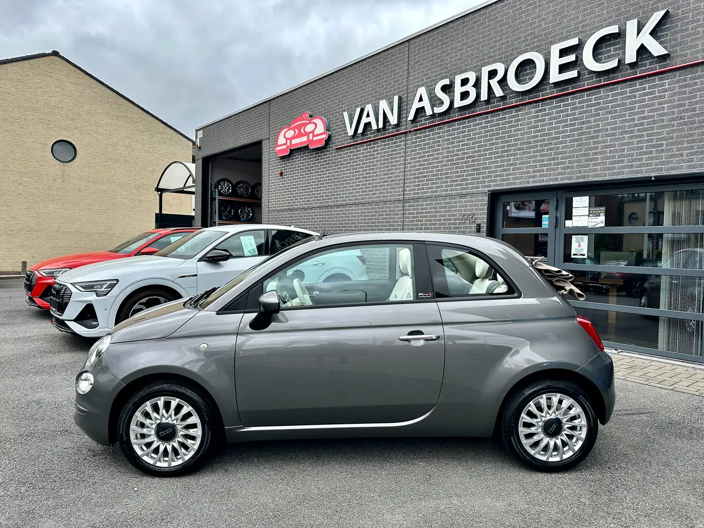 Fiat 500C 500 C 1.0 GSE Hybrid Lounge 7600 km*GPS AppCarpl Gris - 2