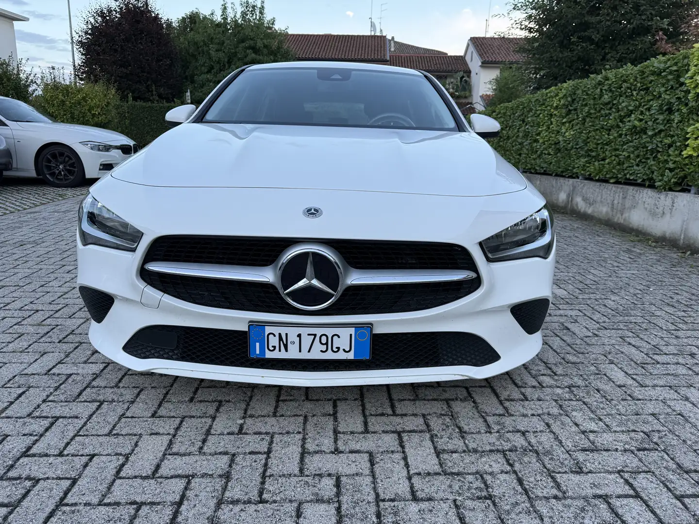 Mercedes-Benz CLA 180 CLA Shooting Brake Blanc - 2