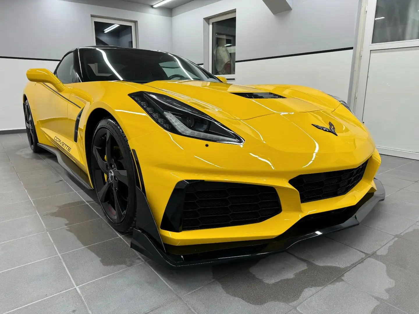 Corvette C7 Stingray 2LT Velocity-Yellow/Vollausstattung/ Jaune - 2