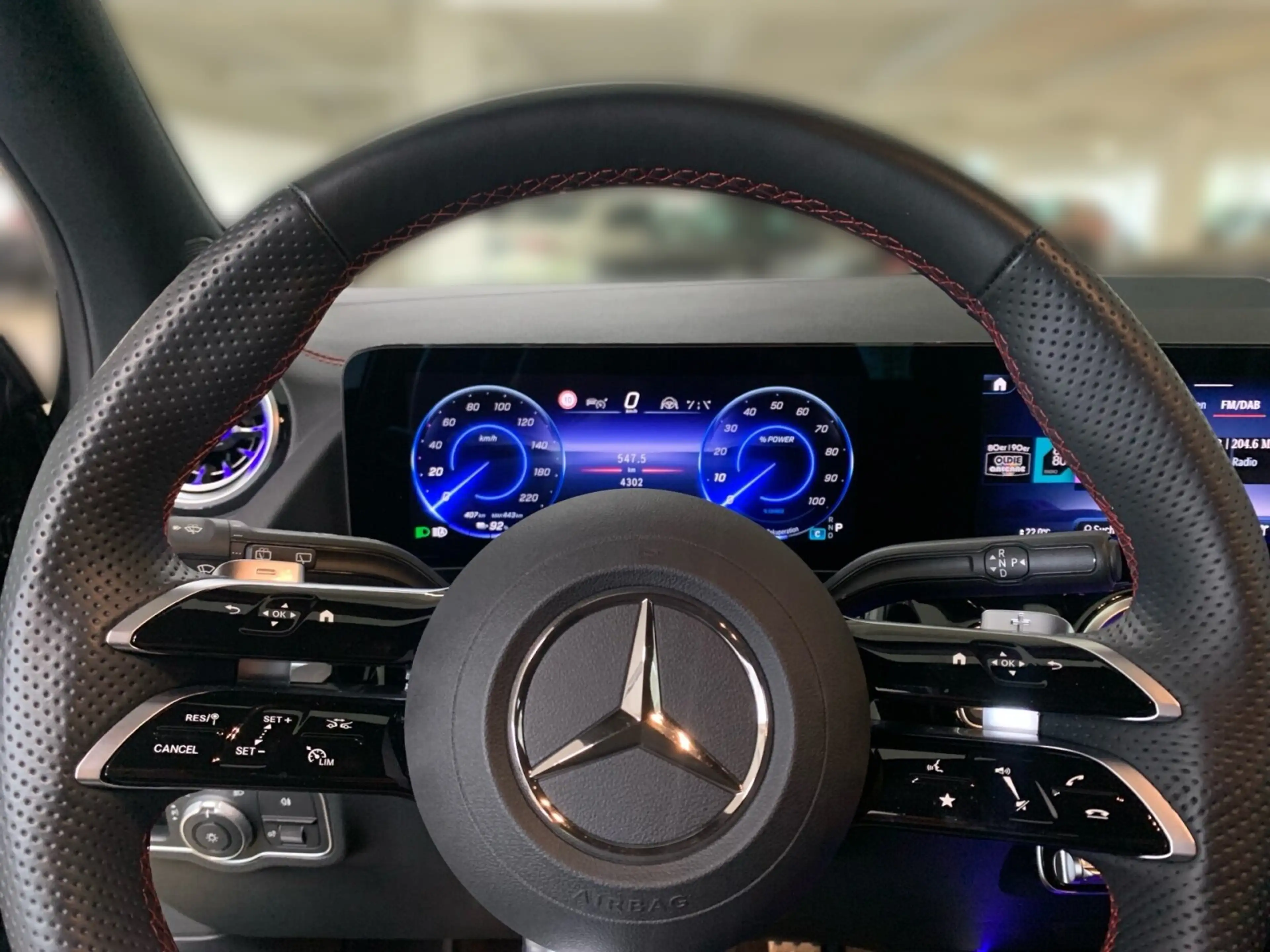 Mercedes-Benz EQA 300 EQA 300 4M **AMG*NIGHT*DISTR*SOUND*TWA*KAMERA** BC — photo 9