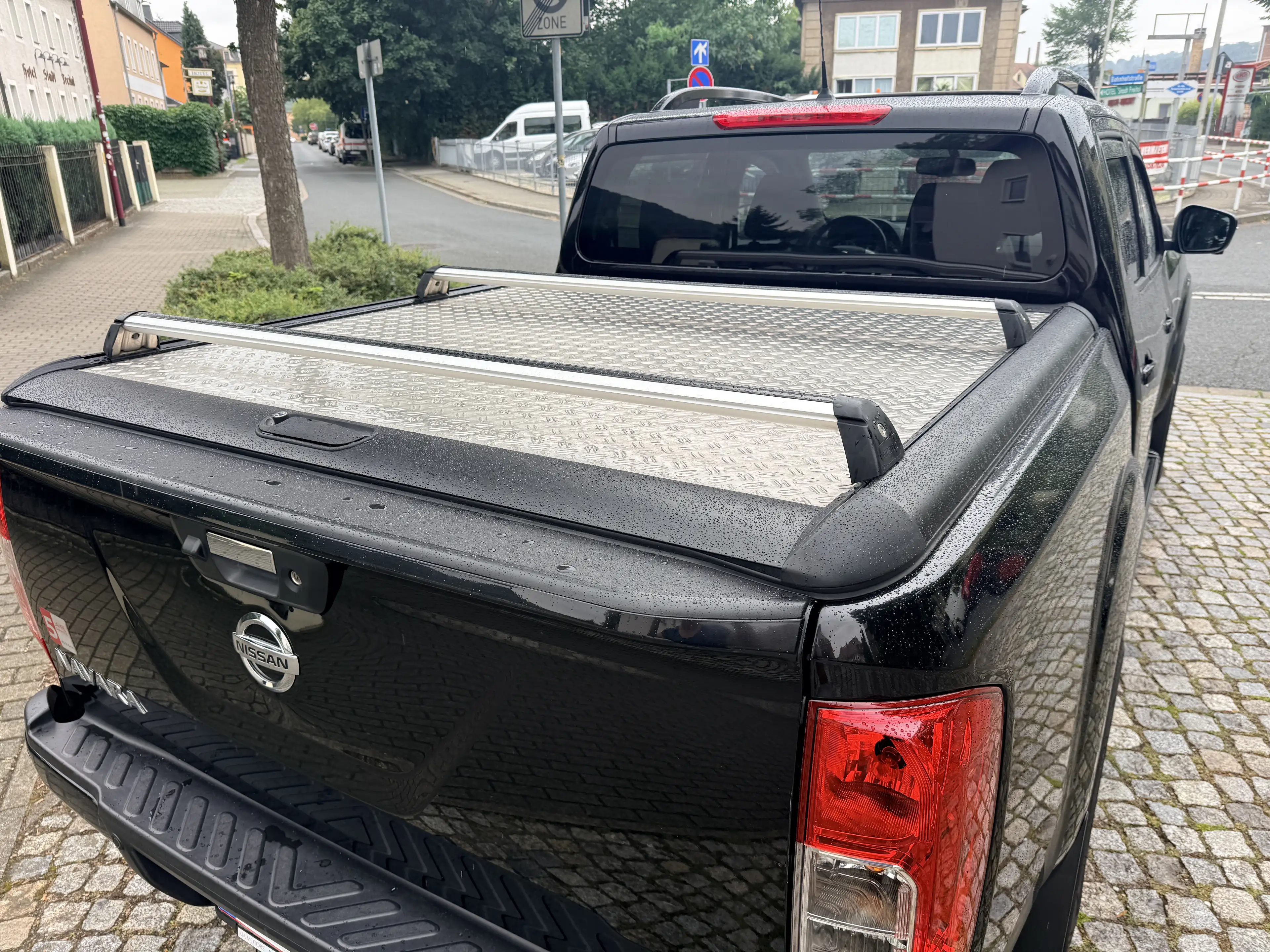 Nissan NP300 N-Guard Double Cab 4x4 — photo 7
