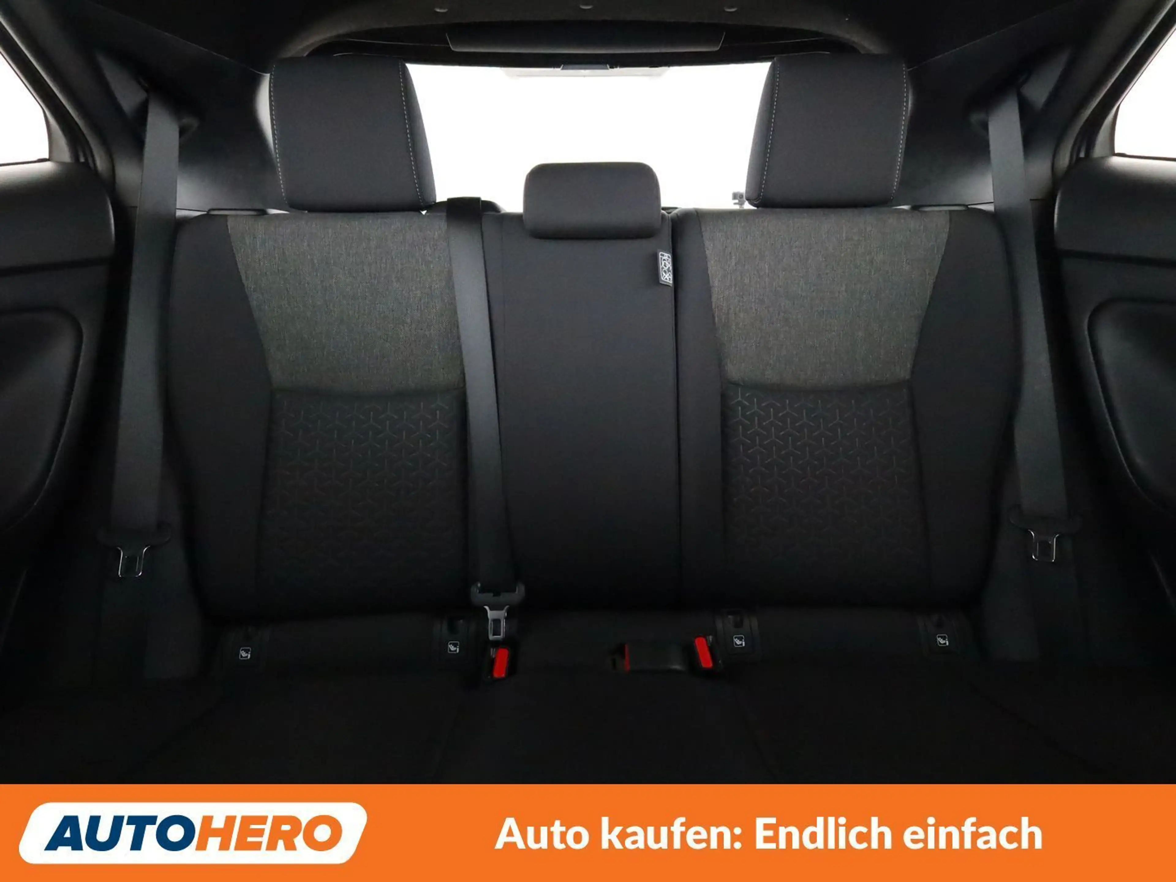 Toyota Yaris Cross 1.5 Hybrid AWD-i Active Drive — photo 15