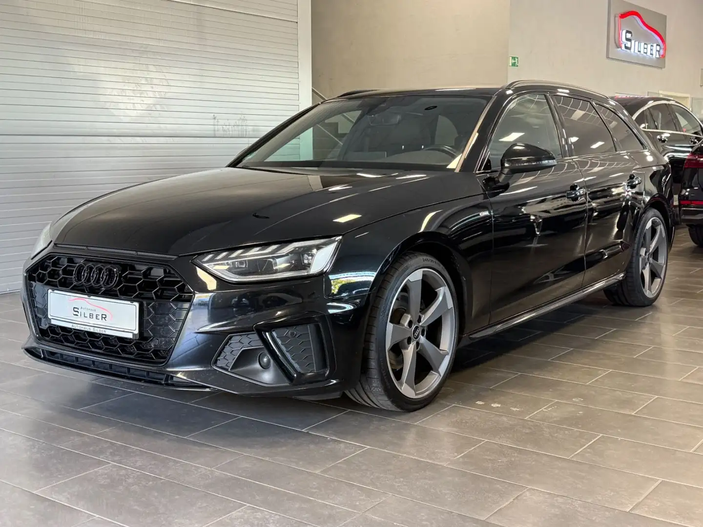 Audi A4 Avant 30 TDI S line Kamera/Spurhalt/Rotor 19" Schwarz - 1