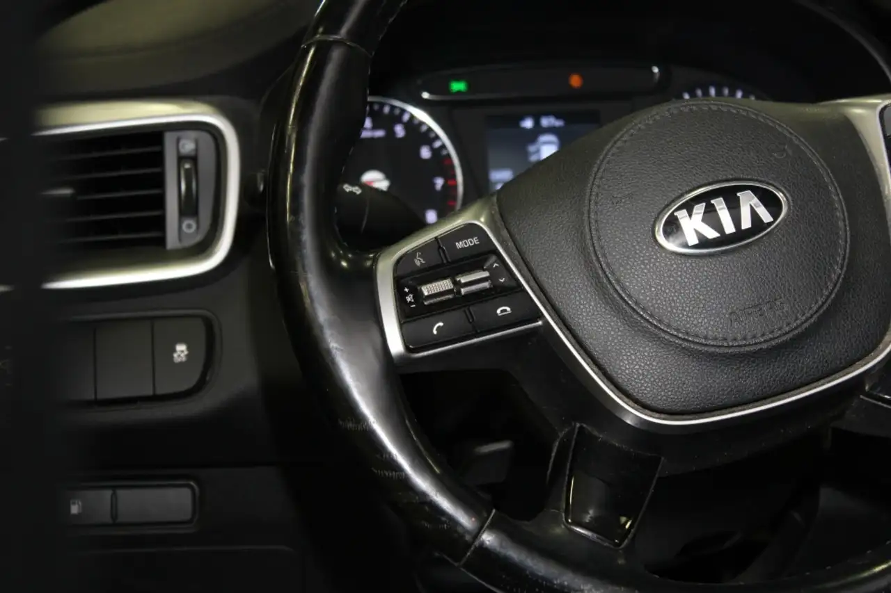 Kia Sorento снимка Kia Sorento