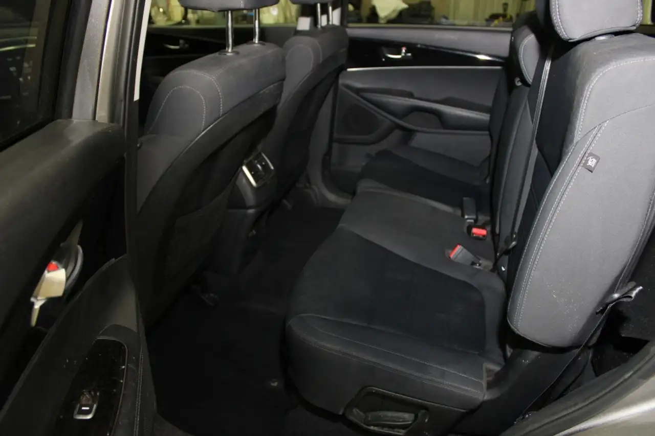 Kia Sorento снимка Kia Sorento