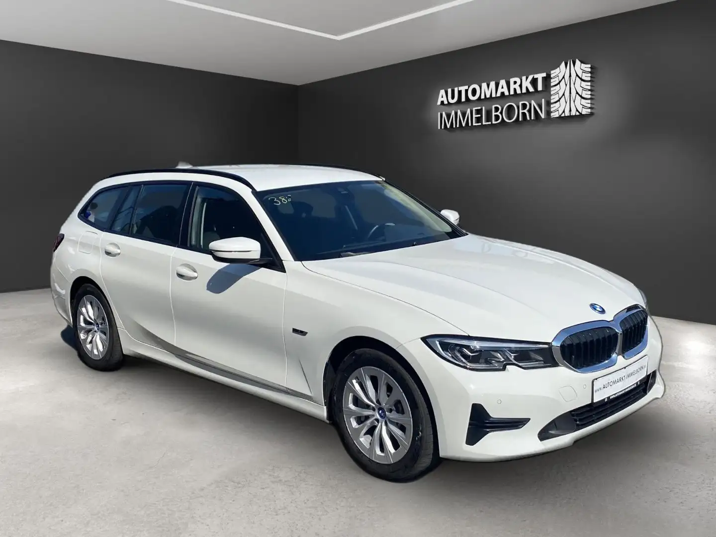 BMW 330 e Laser*HUD*DAB*HiFi*LivecP*UVP64T€ Weiß - 1