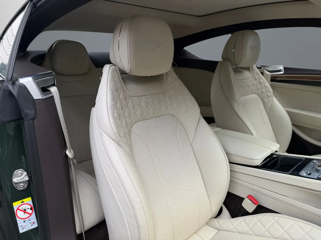 Bentley Continental GT 2021 — фото 18