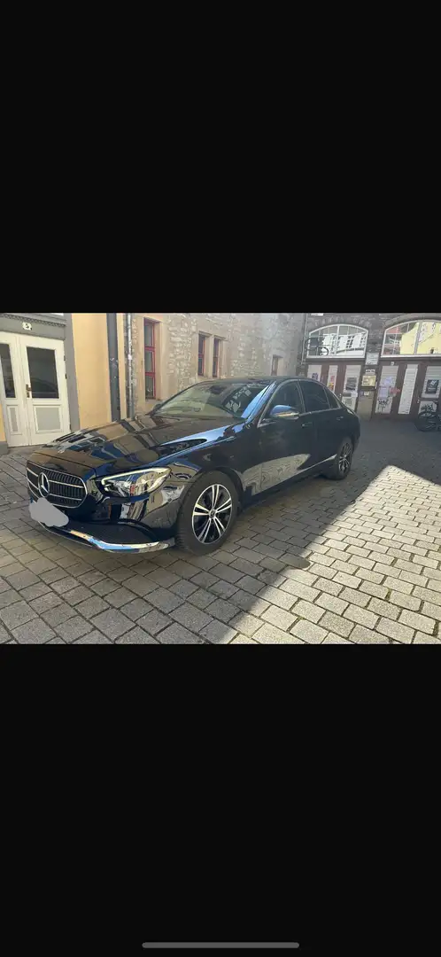 Mercedes-Benz E 200 d 9G-TRONIC Avantgarde/Navi/Kamera. Schwarz - 1