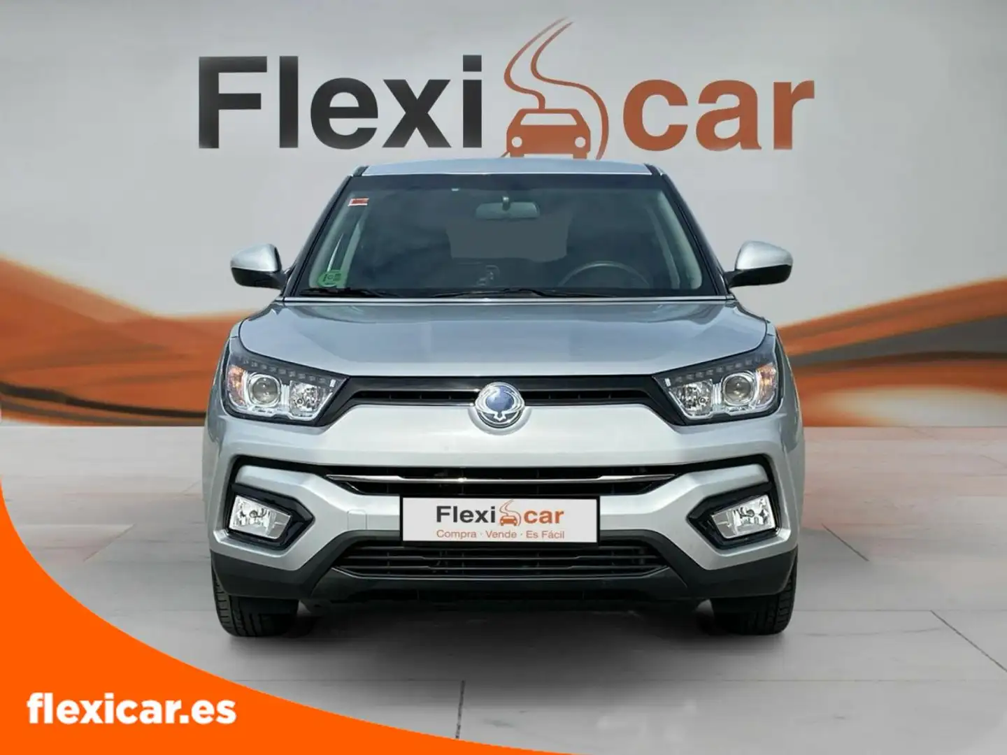 SsangYong Tivoli G16 Limited 4x2 Gris - 2