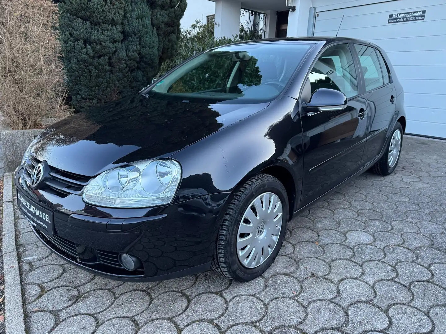 Volkswagen Golf V Lim. *1. HAND*SHZ*PDC*TÜV* Schwarz - 2