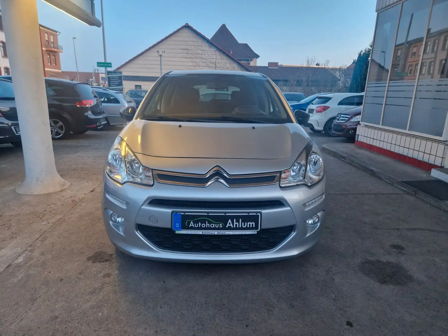 Citroen C3 Red Block AHK Klima LM-Felgen Allwetter MFL Grau - 2