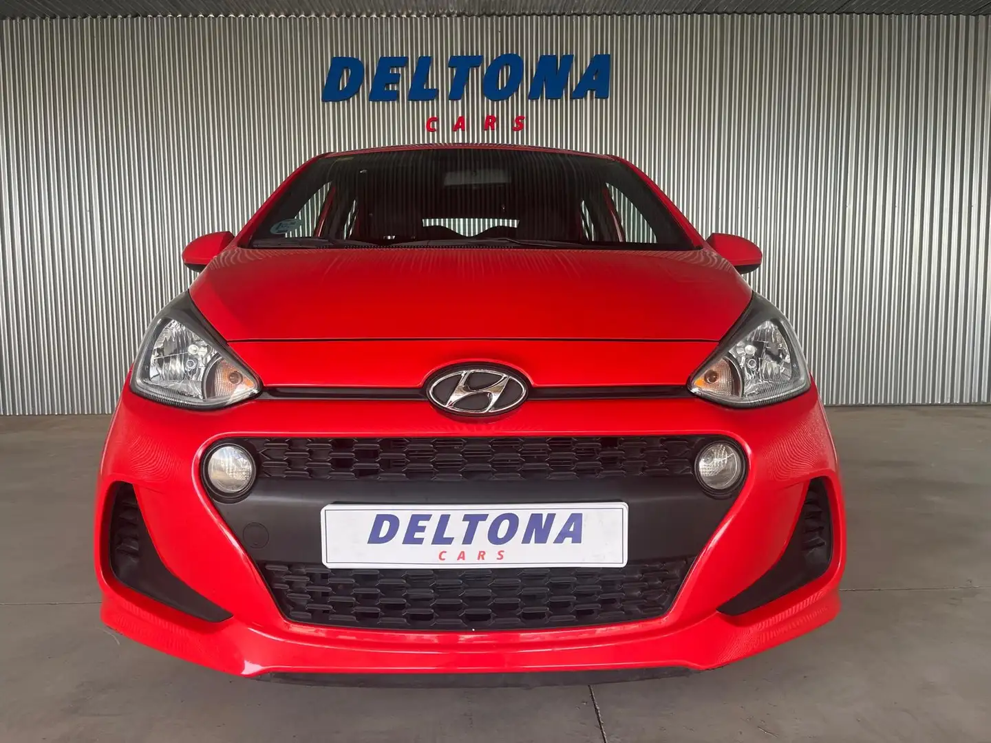 Hyundai i10 1.0 MPI Go Rojo - 1