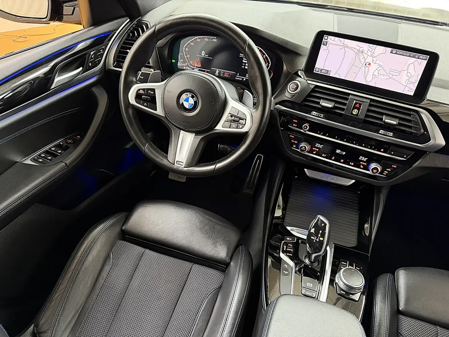 BMW X4 xDrive20d ///M-Paket Schwarz - 2