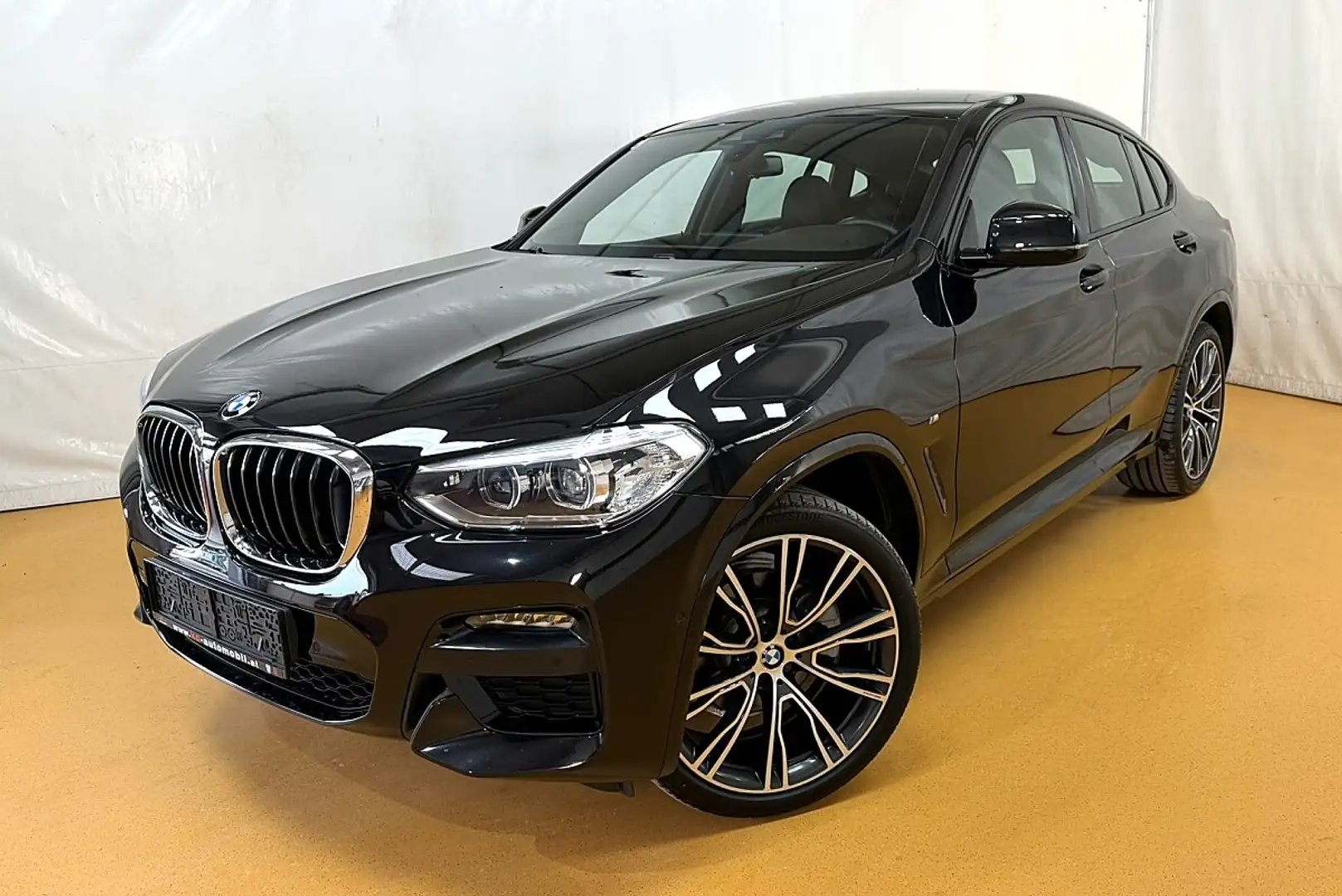 BMW X4 xDrive20d ///M-Paket Schwarz - 1