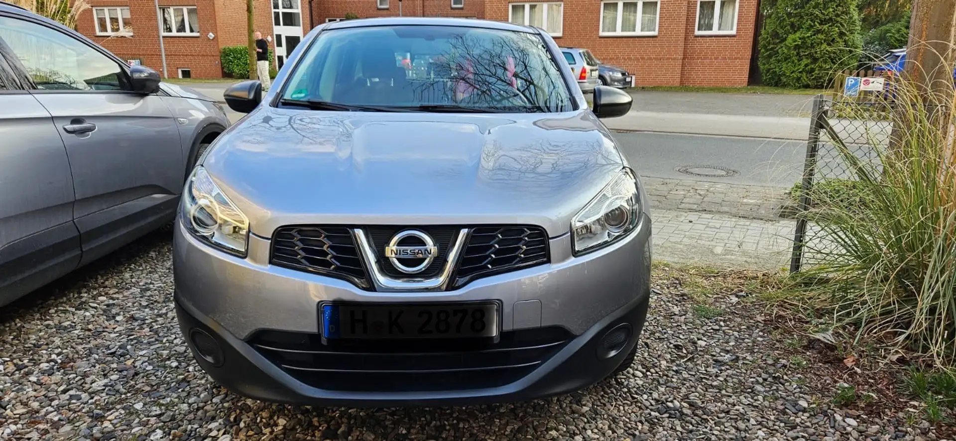 Nissan Qashqai Visia Grau - 2