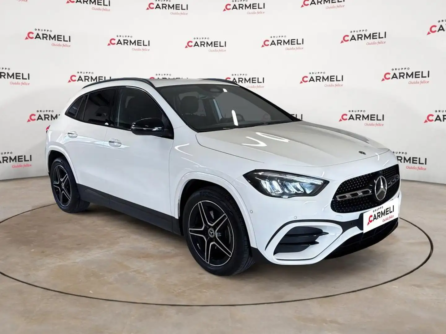 Mercedes-Benz GLA 200 d AMG Line Premium CERCHI 19,NIGHT PACK,AZIENDALE Bianco - 2