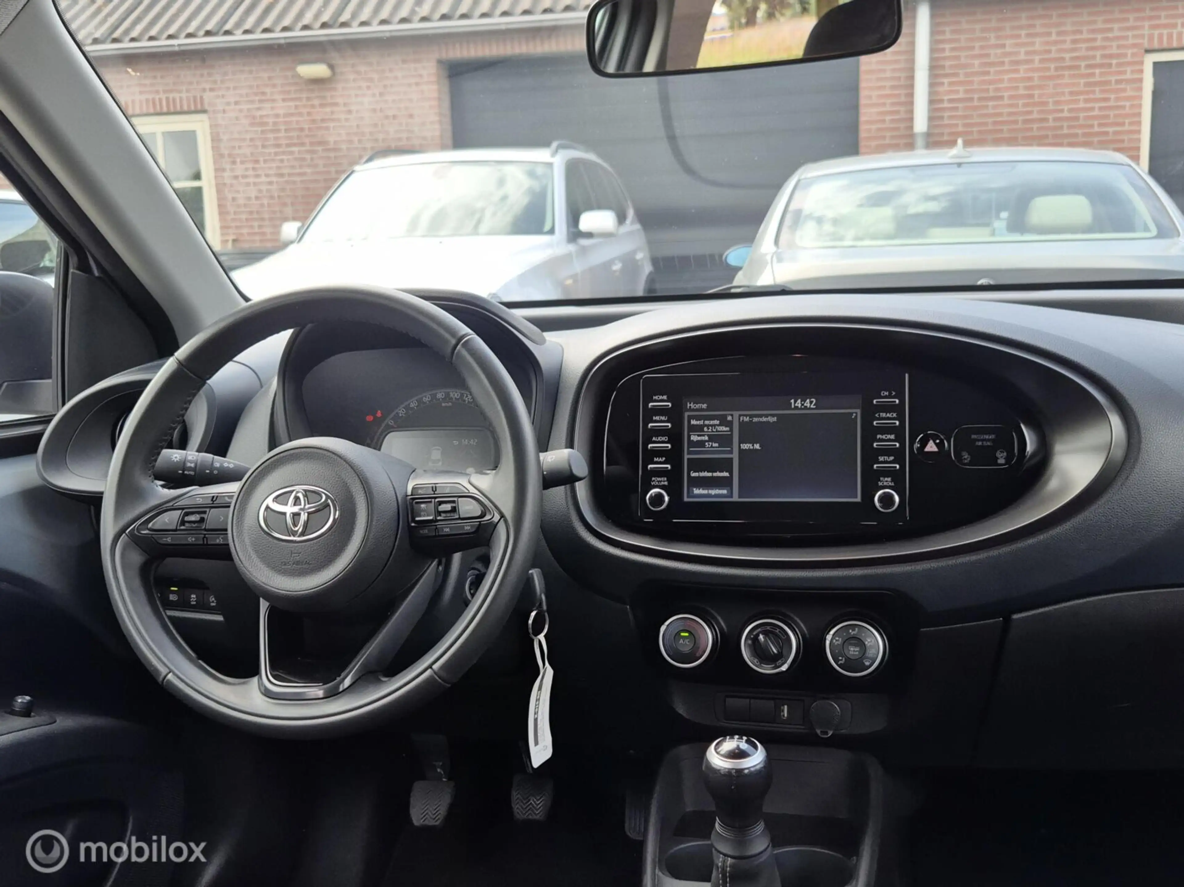 Toyota Aygo X 1.0 VVT-i MT Play I Camera I Adap cruise I Lane as — photo 23