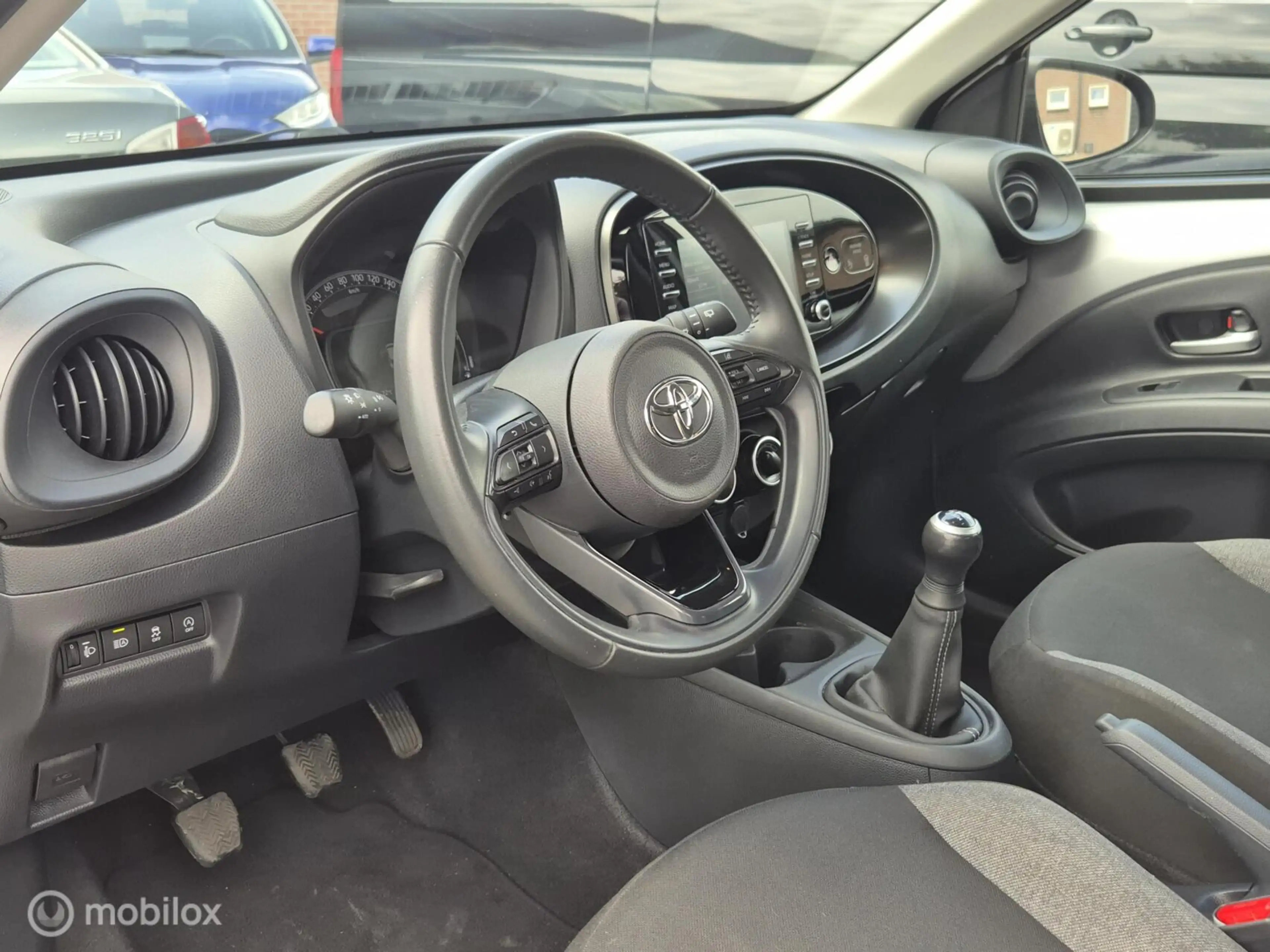 Toyota Aygo X 1.0 VVT-i MT Play I Camera I Adap cruise I Lane as — photo 8