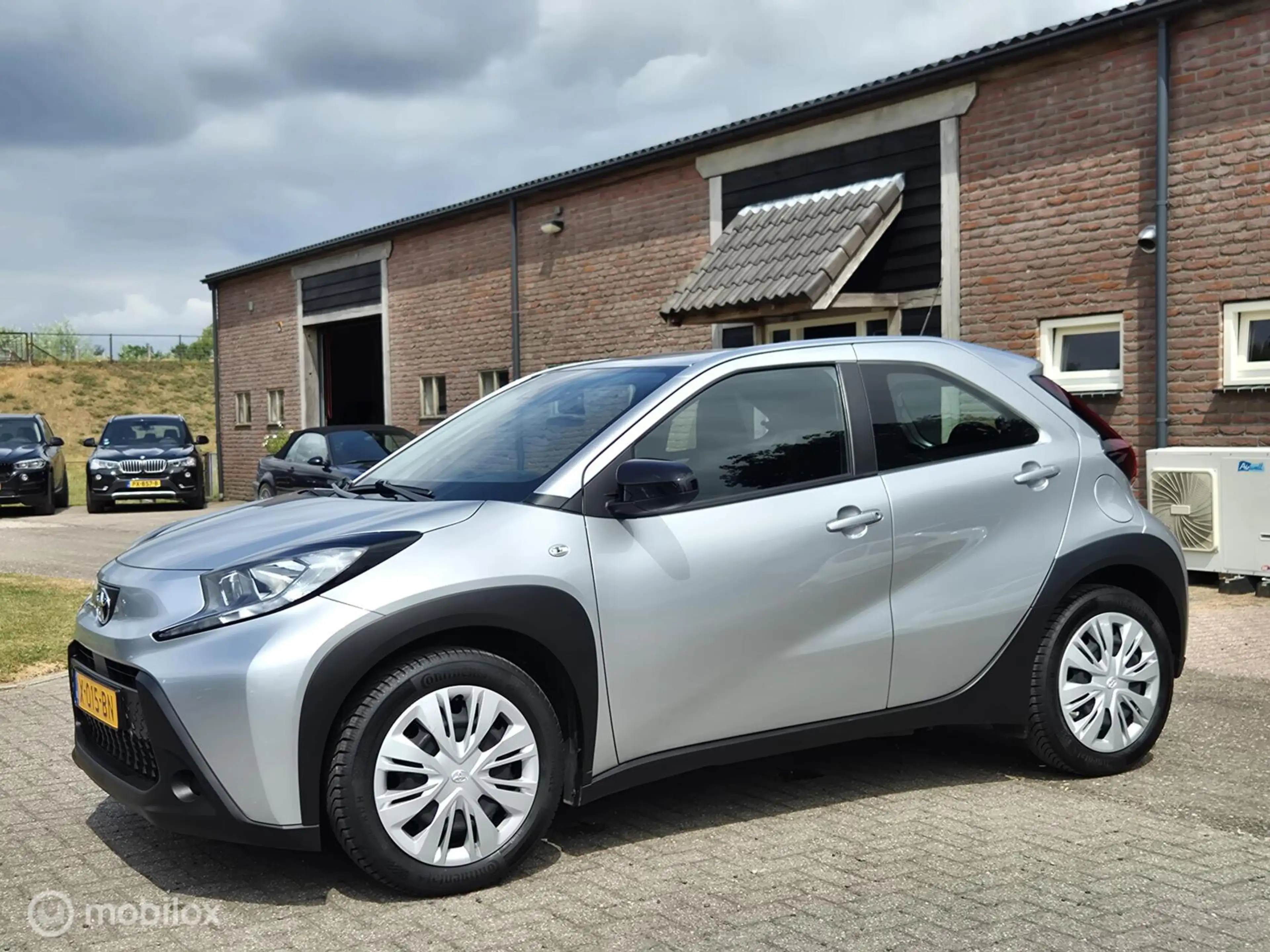 Toyota Aygo X 1.0 VVT-i MT Play I Camera I Adap cruise I Lane as — photo 2