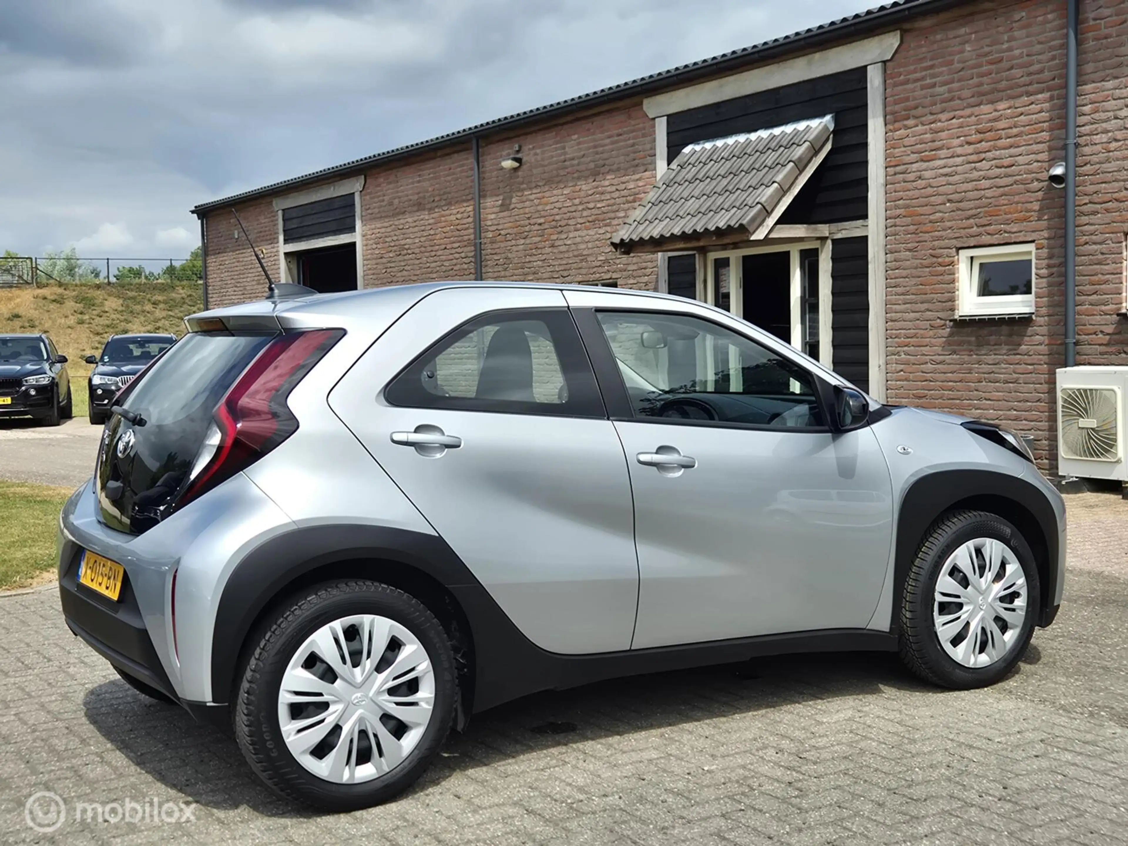 Toyota Aygo X 1.0 VVT-i MT Play I Camera I Adap cruise I Lane as — photo 3