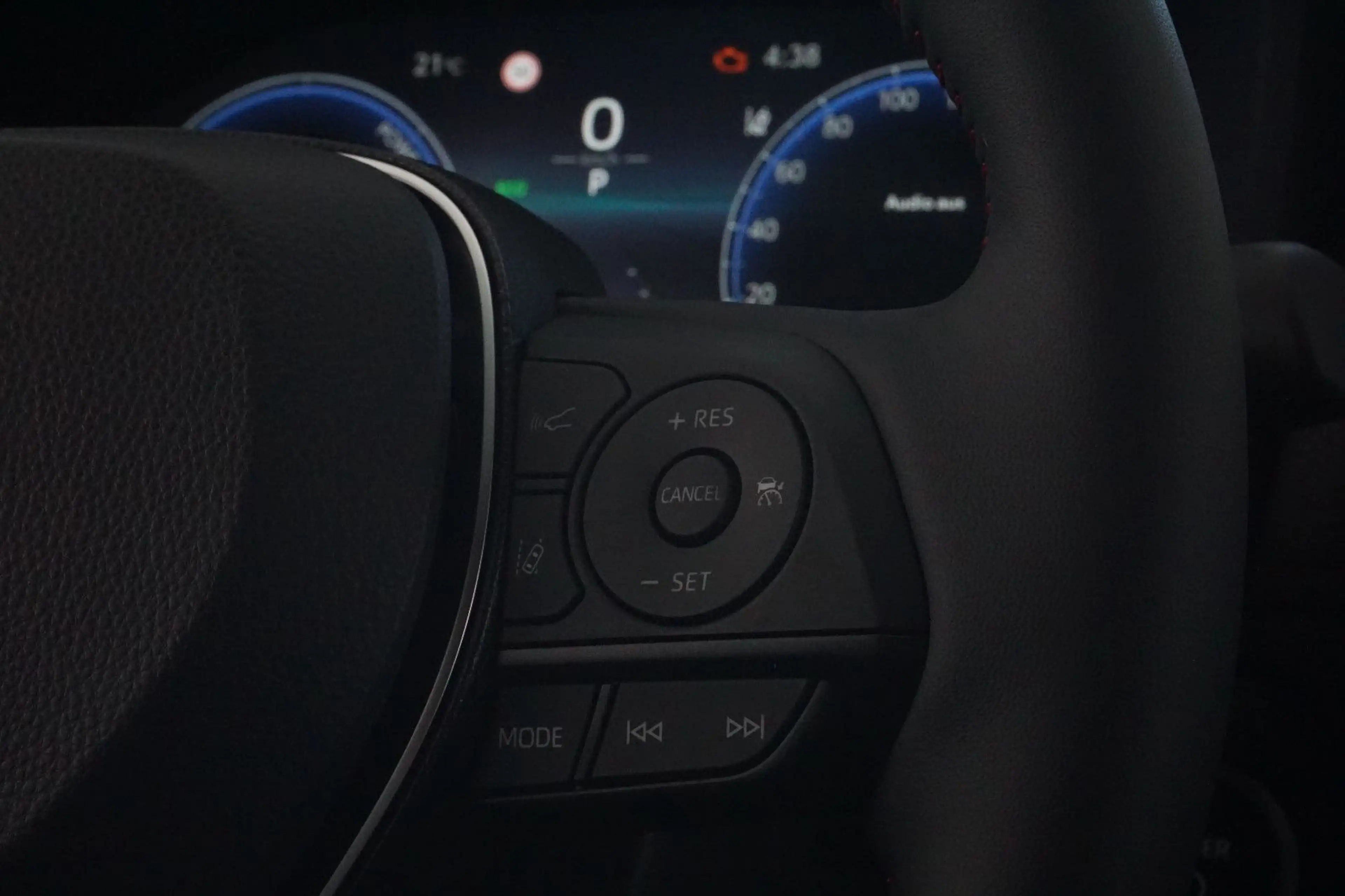Suzuki Across 2.5 Plug-In Hybrid Comfort+ E-Four — photo 13