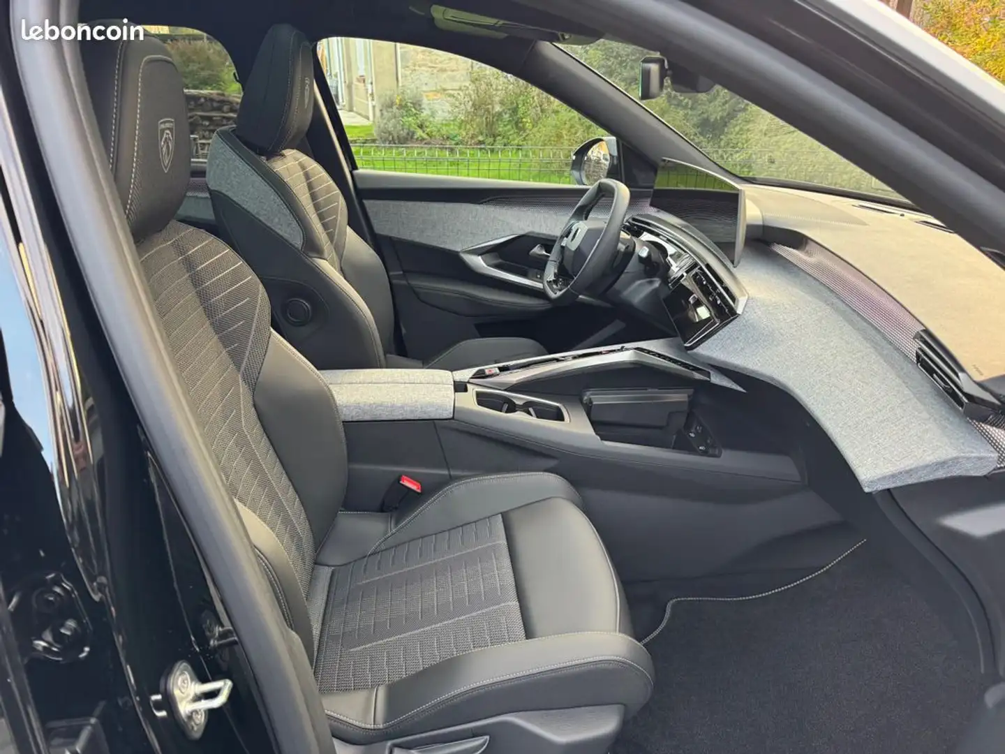 Peugeot 5008 GT HYBRID 145 e-DCS6 7 PLACES PACK TOIT OUVRANT NEUF DISPO PLUSIEURS COLORIS DISPONIBLES Negro - 2