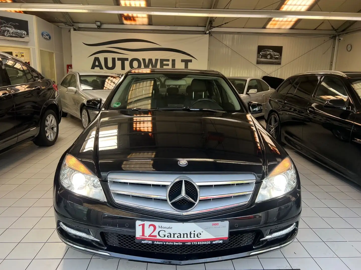 Mercedes-Benz C 180 Lim. CGI BlueEfficiency*TÜVneu*Navi*Memory Noir - 2