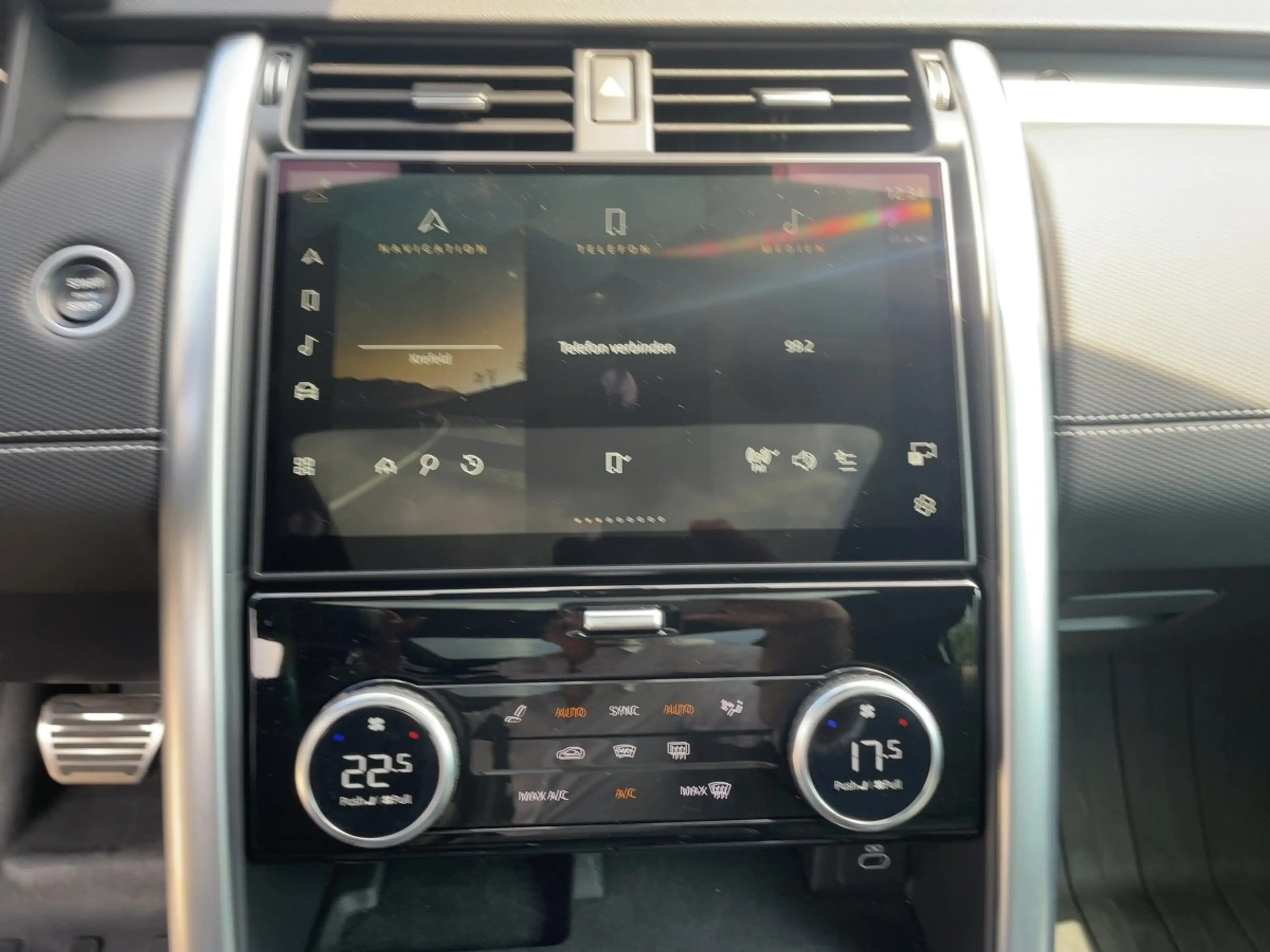 Land Rover Discovery 5 R-Dynamic SE D250 360-CAM ACC CAM — photo 13