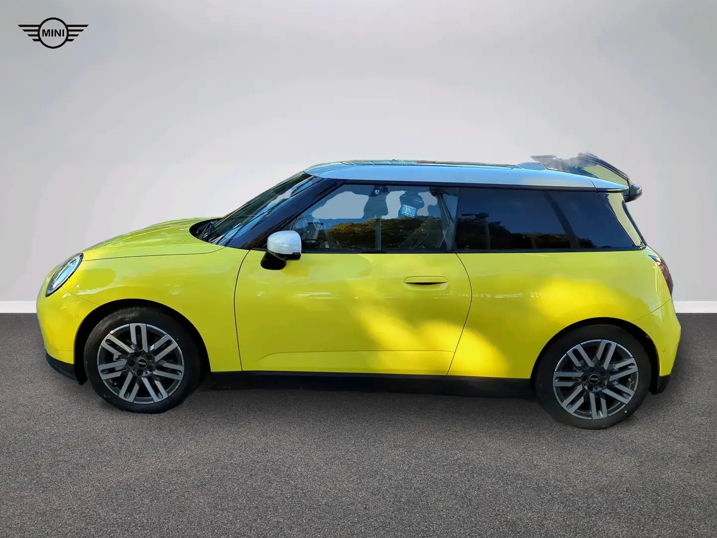 MINI Cooper SE Classic Giallo - 2