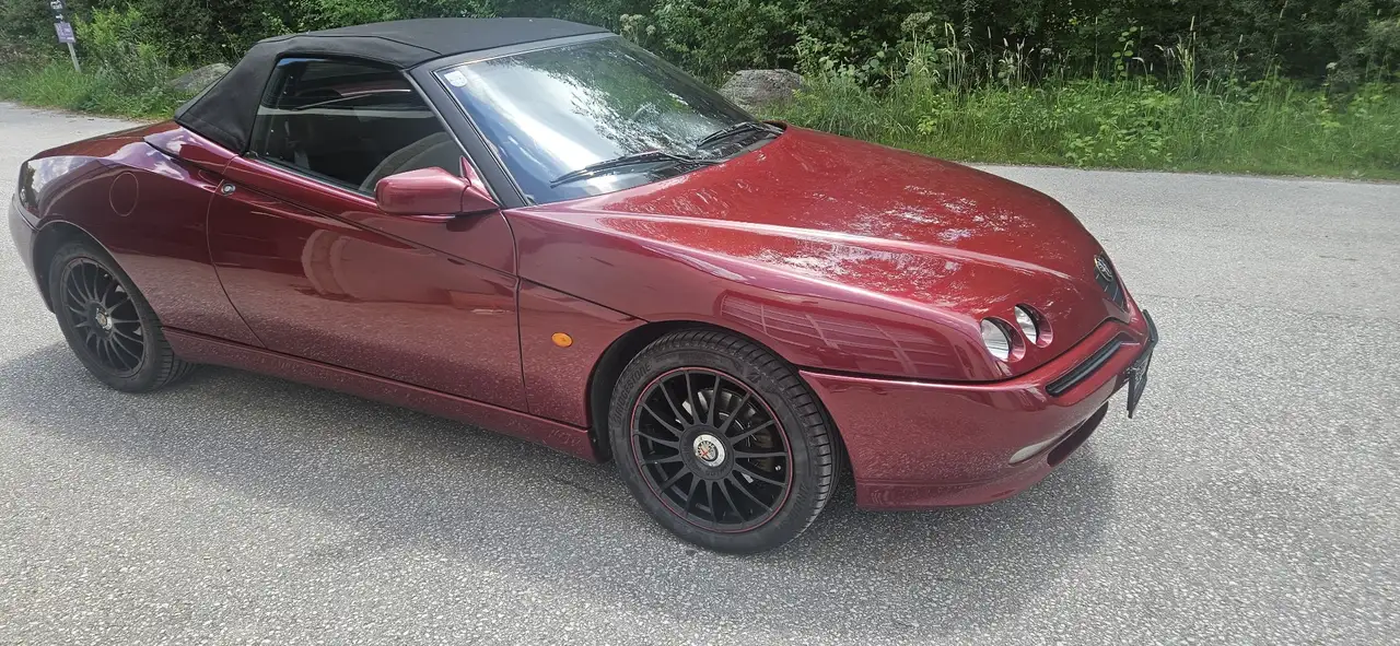 Alfa Romeo Spider 2,0 Twin Spark 16V, foto 1
