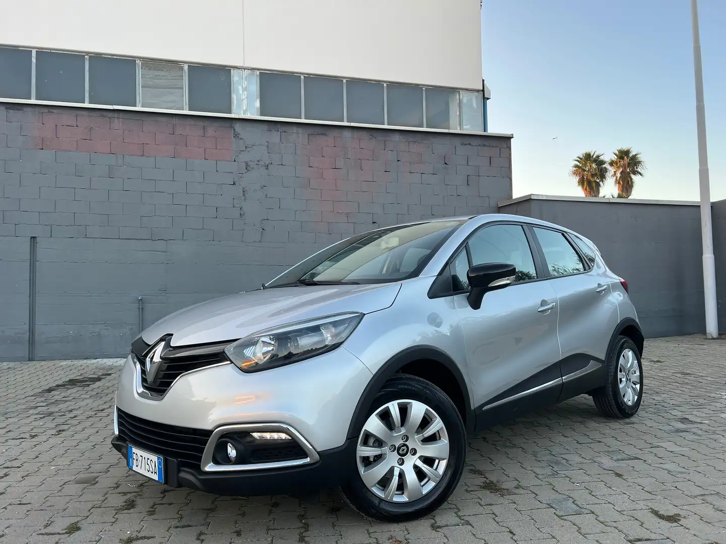 Renault Captur Captur 1.5 dci 90cv Energy Iconic Argento - 1