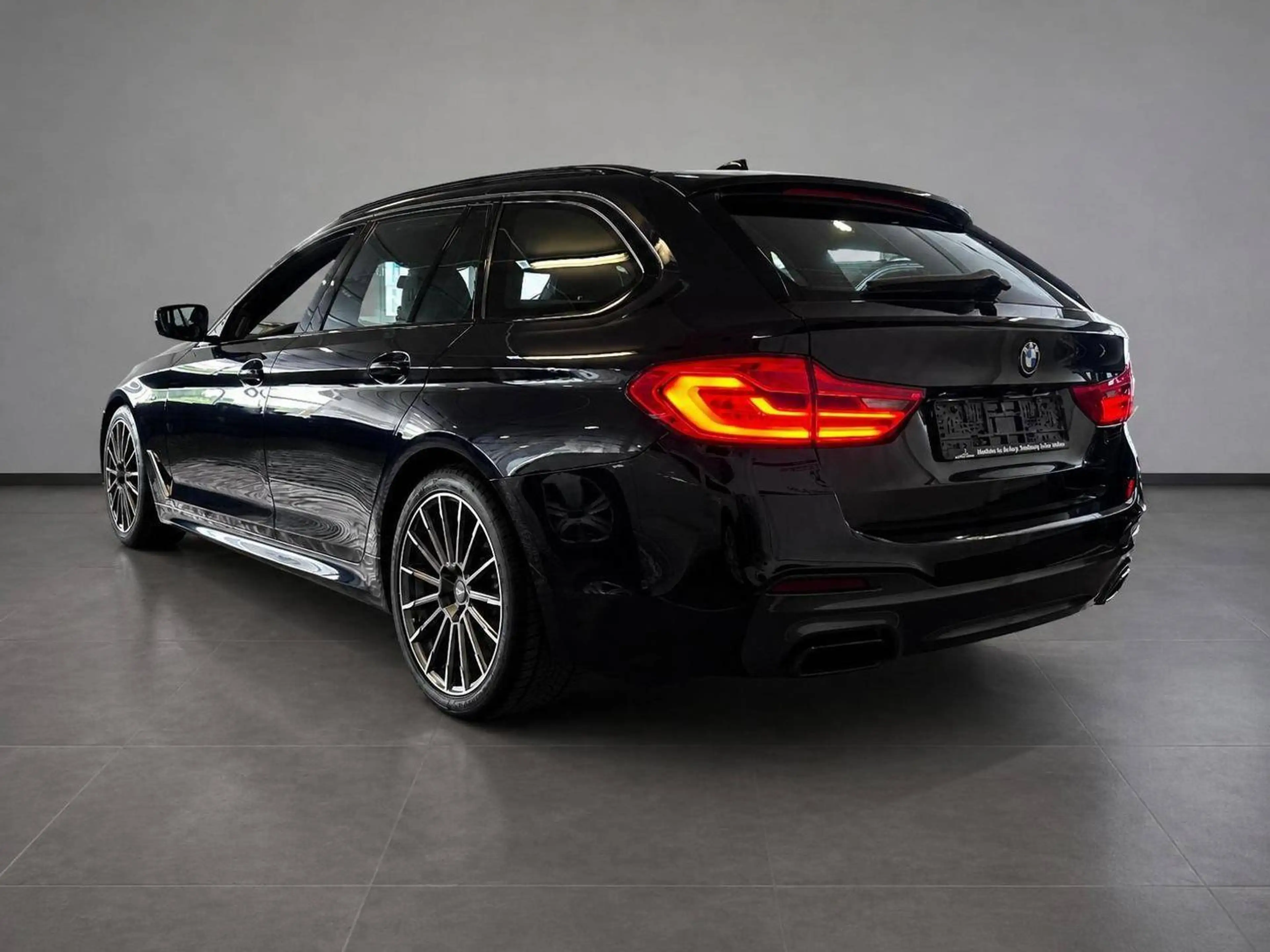 BMW M550 M550 d xDrive*H&K*2.Hand*Scheckheft* — photo 4