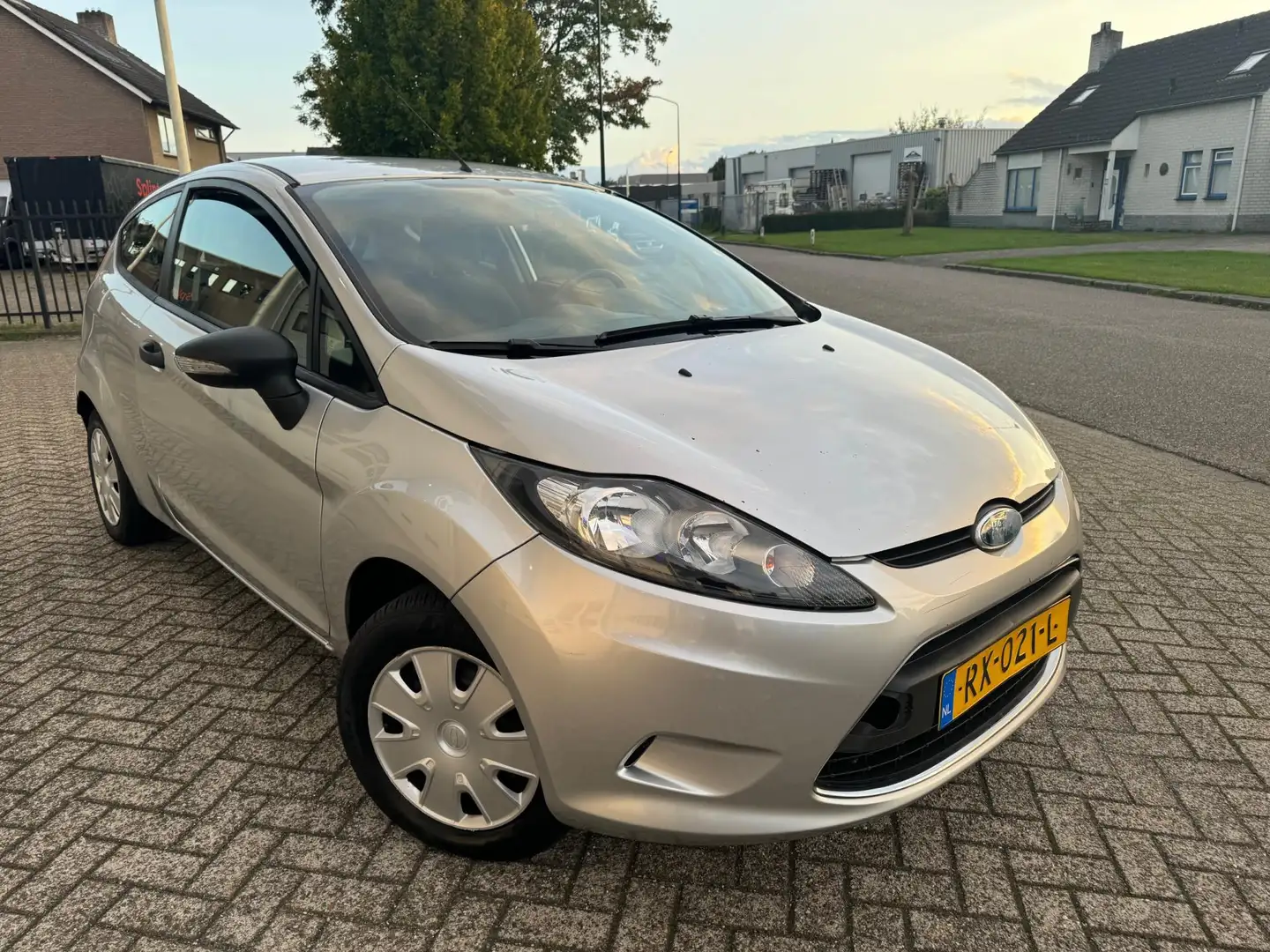 Ford Fiesta 1.25 Trend [bj 2010] 3DRS|Airco|Nieuwe APK Šedá - 2