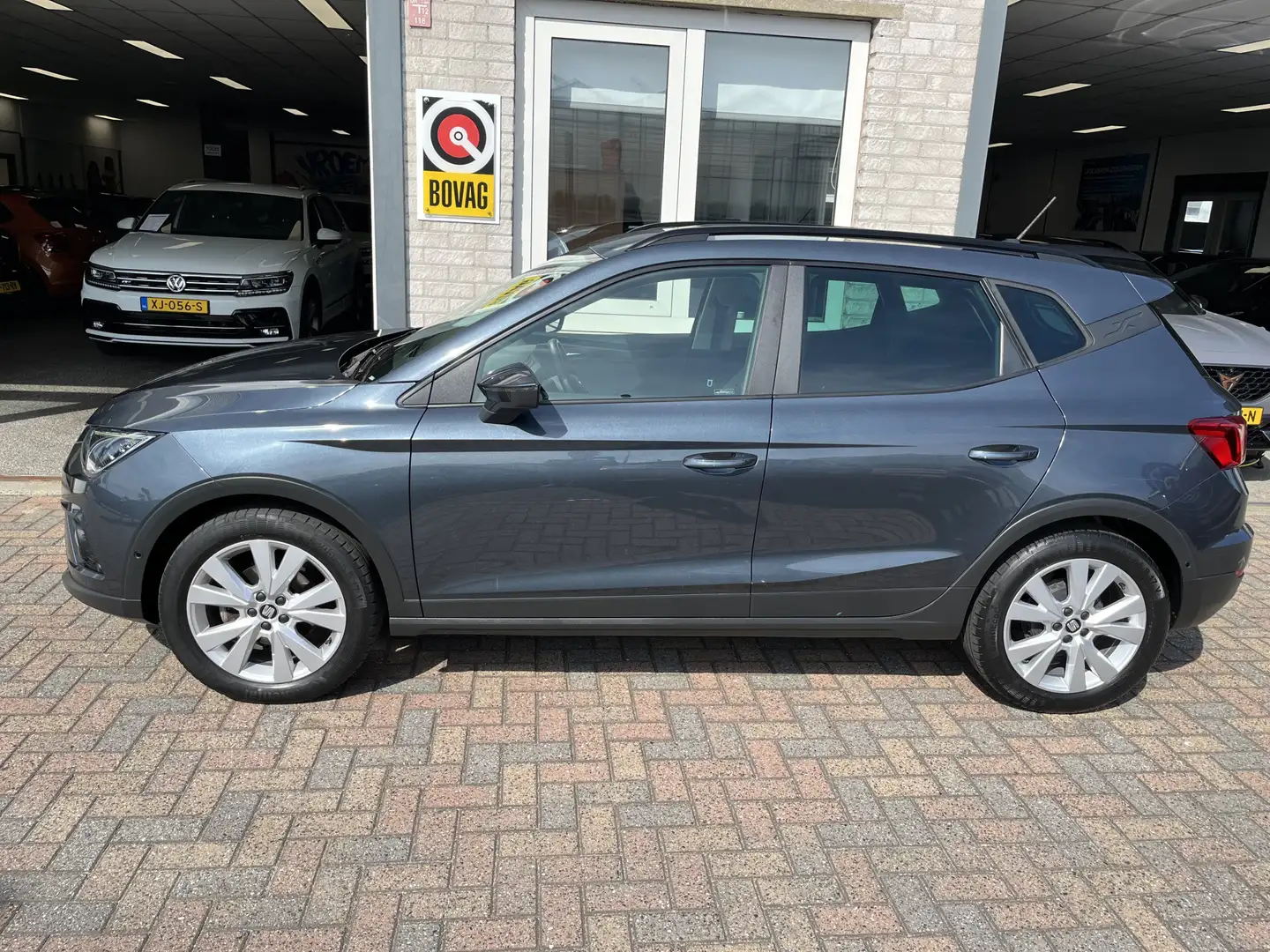 SEAT Arona 1.0 TSI Style Business Intense / PARK. SENSOREN V+ Grijs - 2