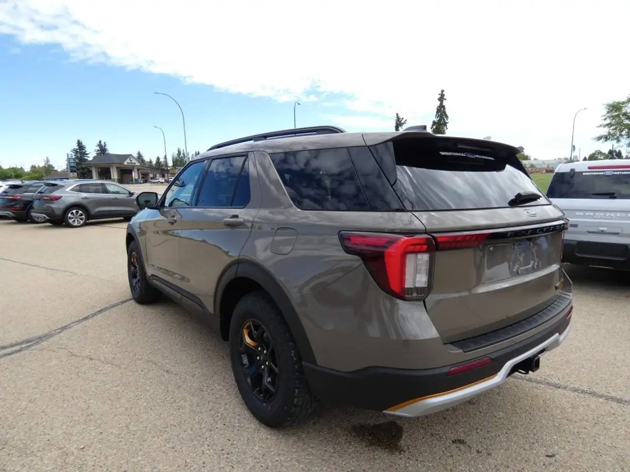 Ford Explorer photo Ford Explorer