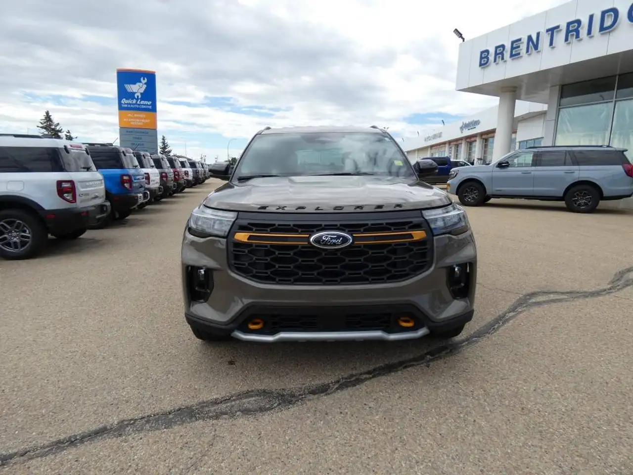 Ford Explorer photo Ford Explorer