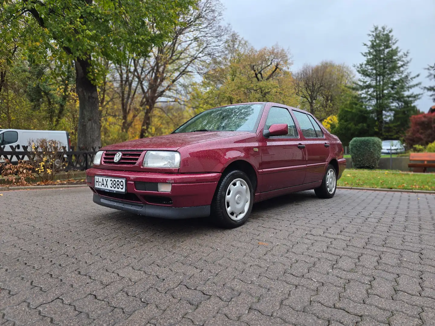 Volkswagen Vento Vento 1.8 GLX Червоний - 2