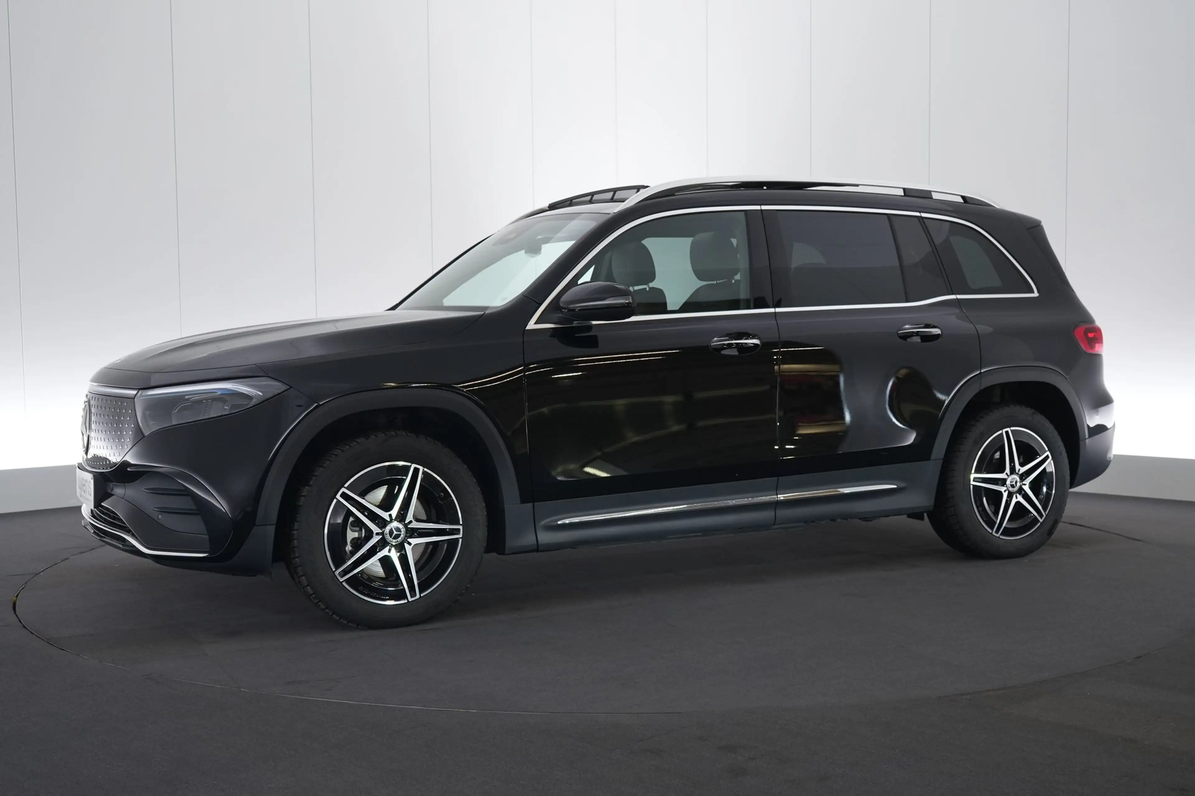 Mercedes-Benz EQB 250 250+ AMG Line 7Pl. LEDER/ALCANTARA LED GPS PDC CAM — photo 12