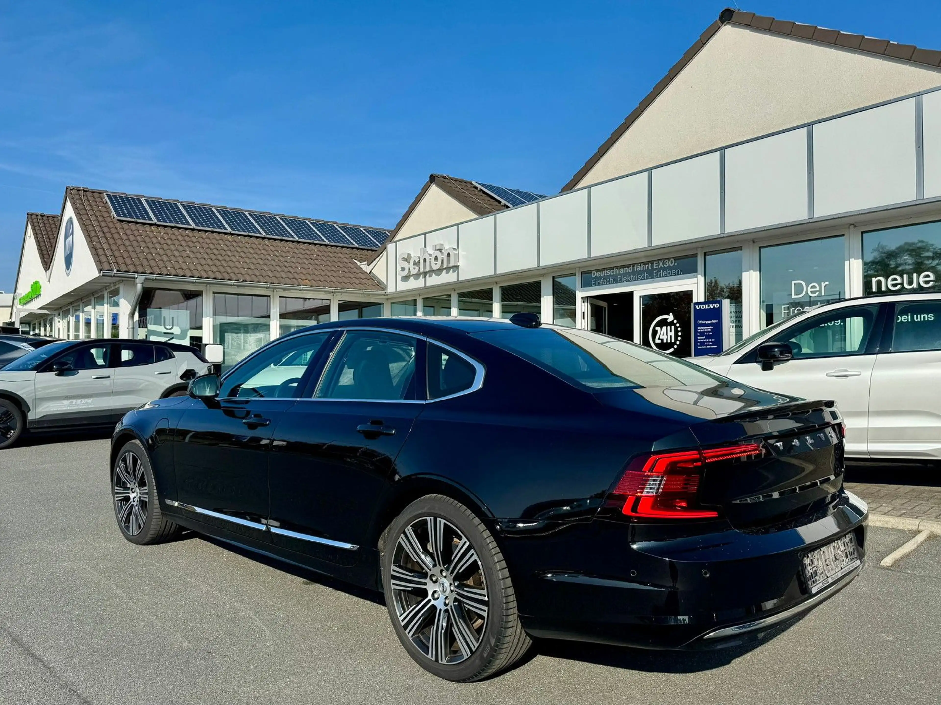 Volvo S90 T8 Ultimate Bright Recharge Plug-In Hybrid — photo 2