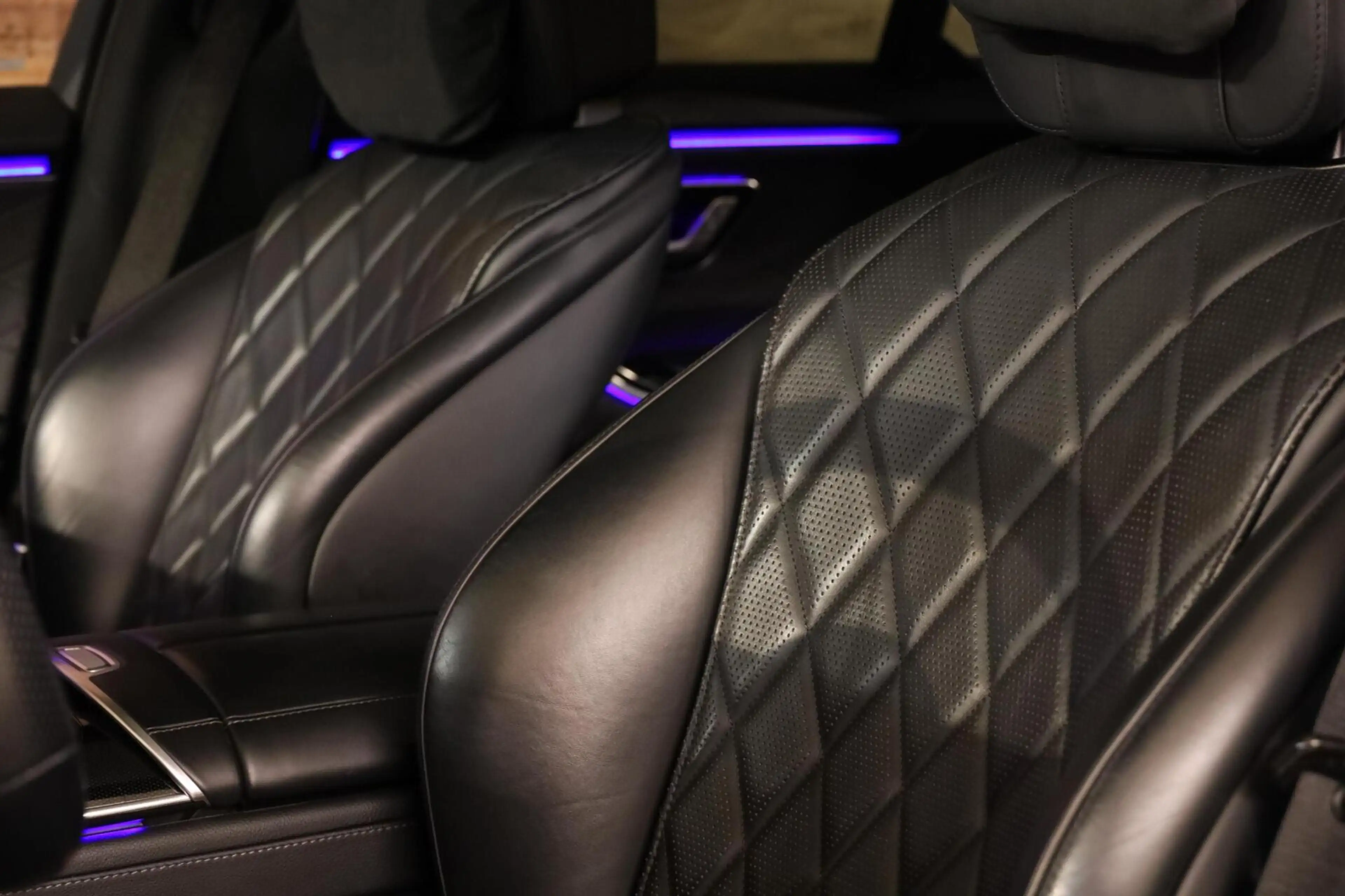 Mercedes-Benz S 580 e AMG Line — photo 37
