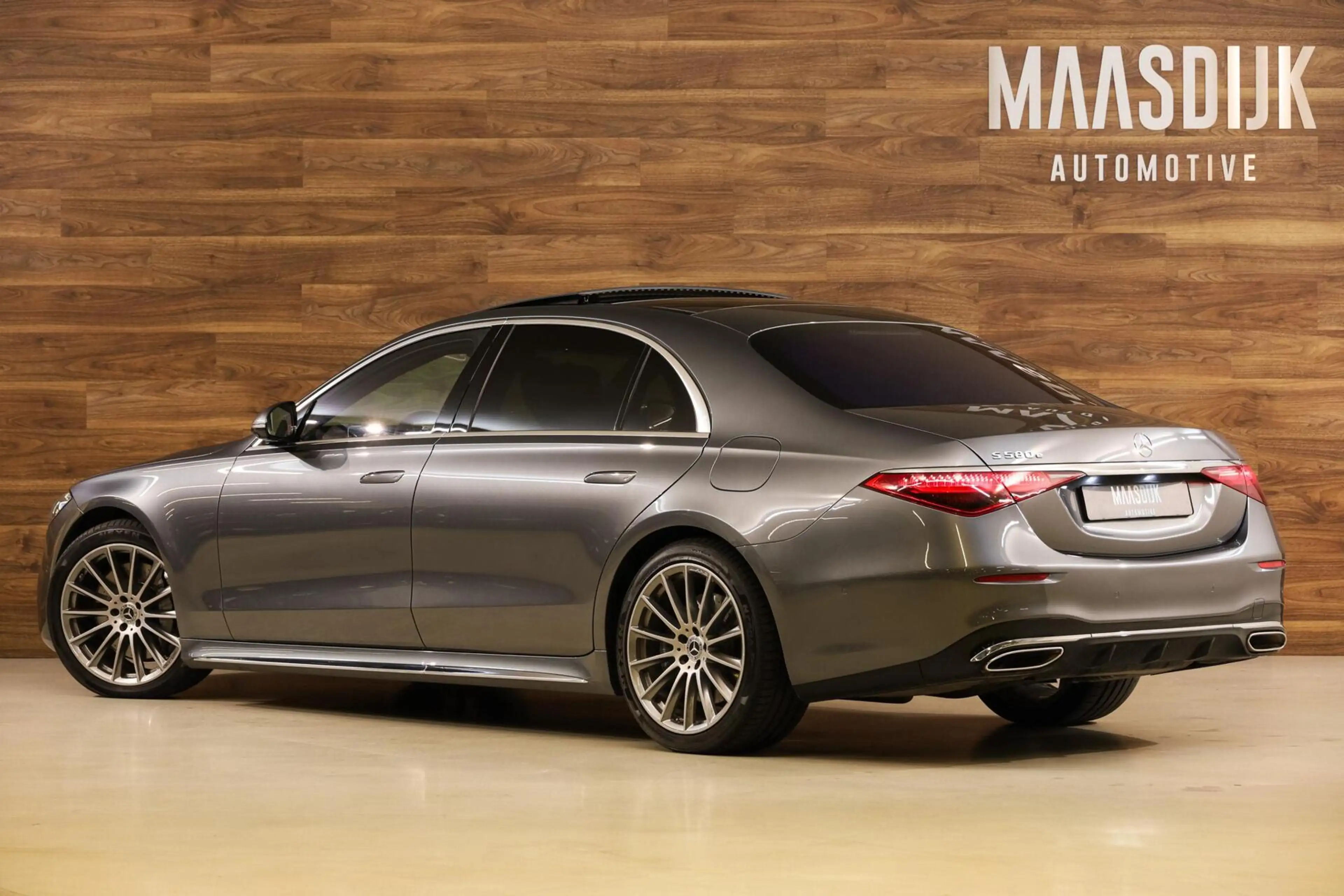 Mercedes-Benz S 580 e AMG Line — photo 15