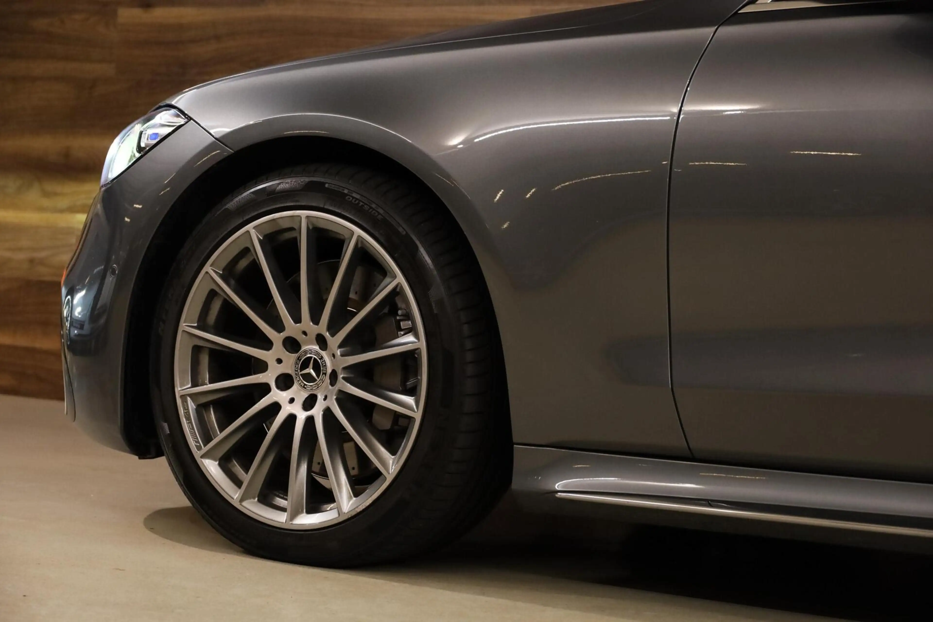 Mercedes-Benz S 580 e AMG Line — photo 26
